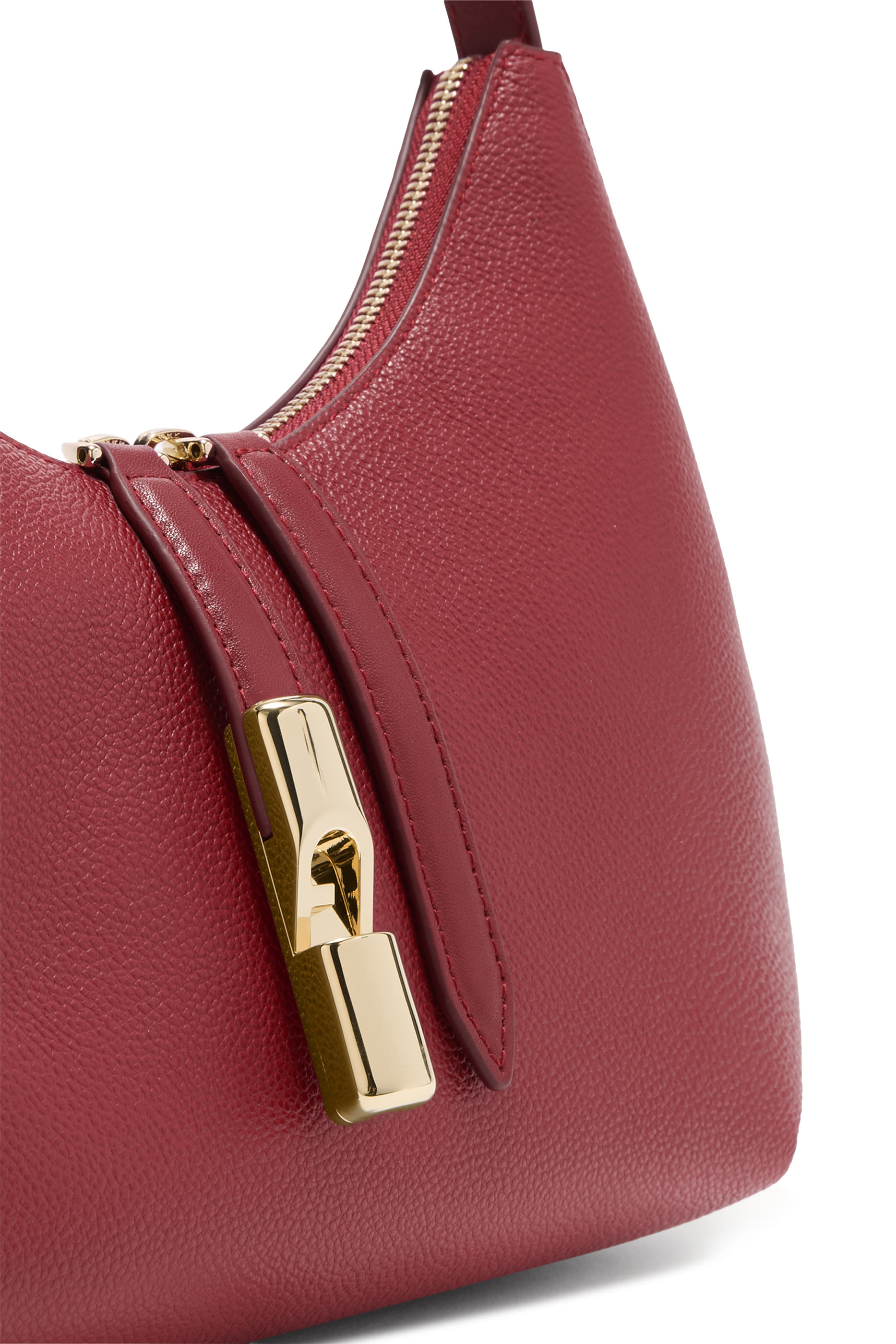 حقيبة كتف غوتشيا صغيرة