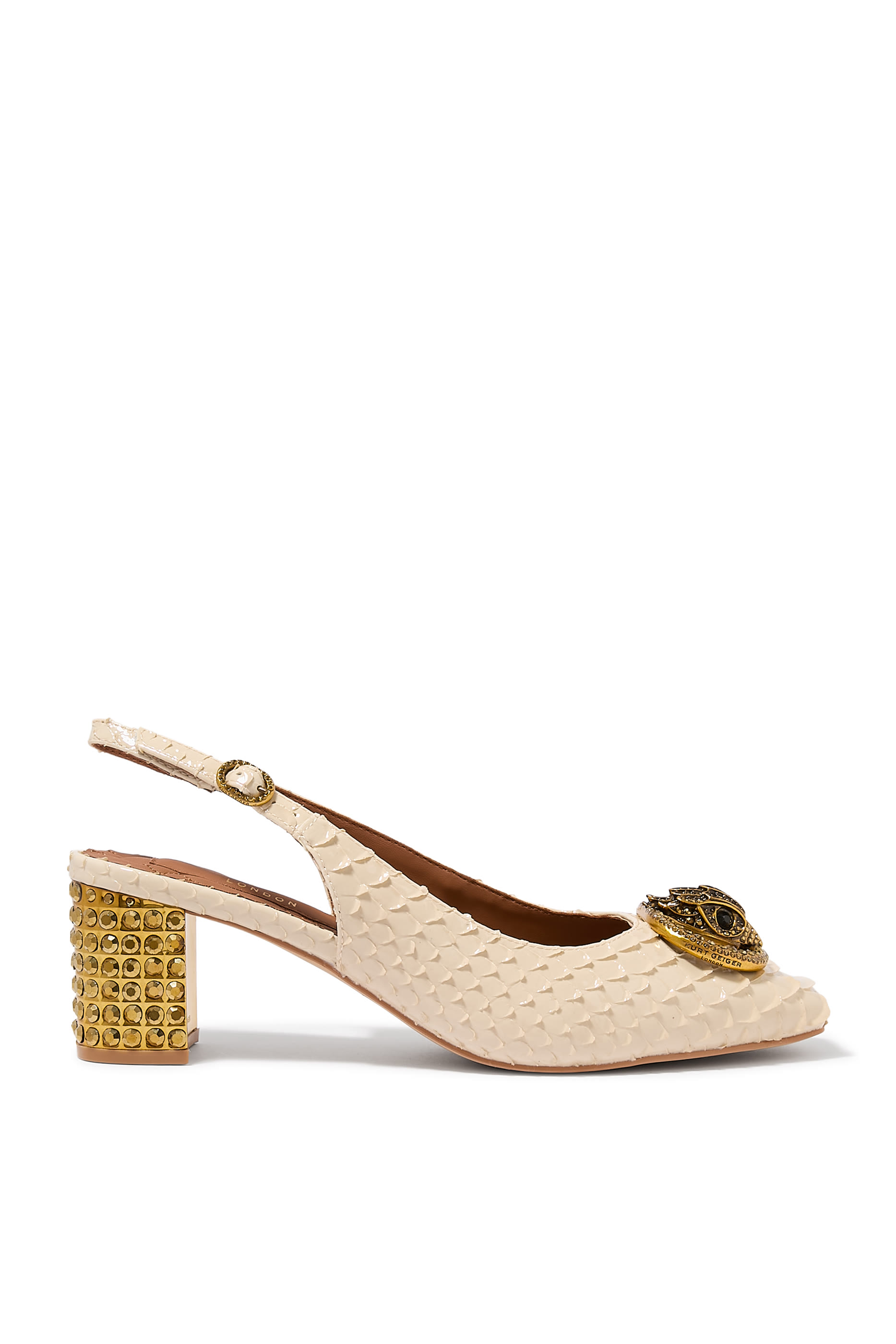 صندل تشيلسيا 60 بنعل سميك وسير خلفي