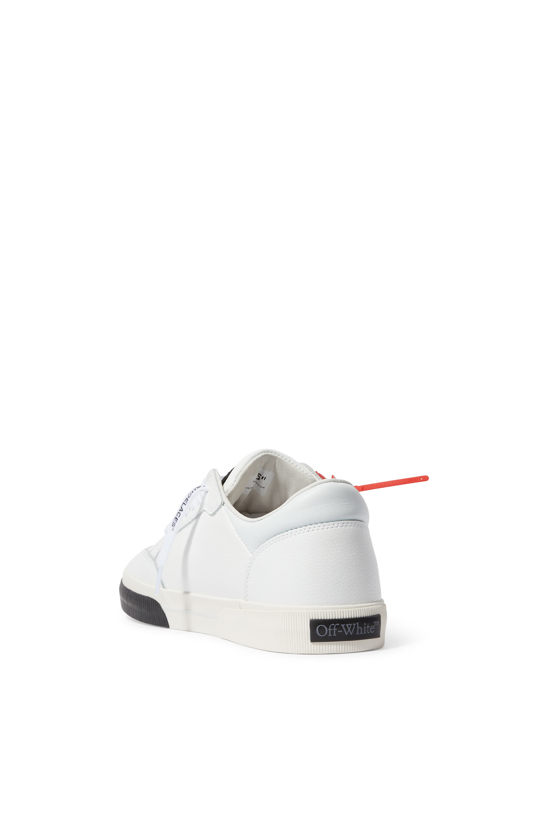 سنيكرز نيو مفلكن بكاحل منخفض