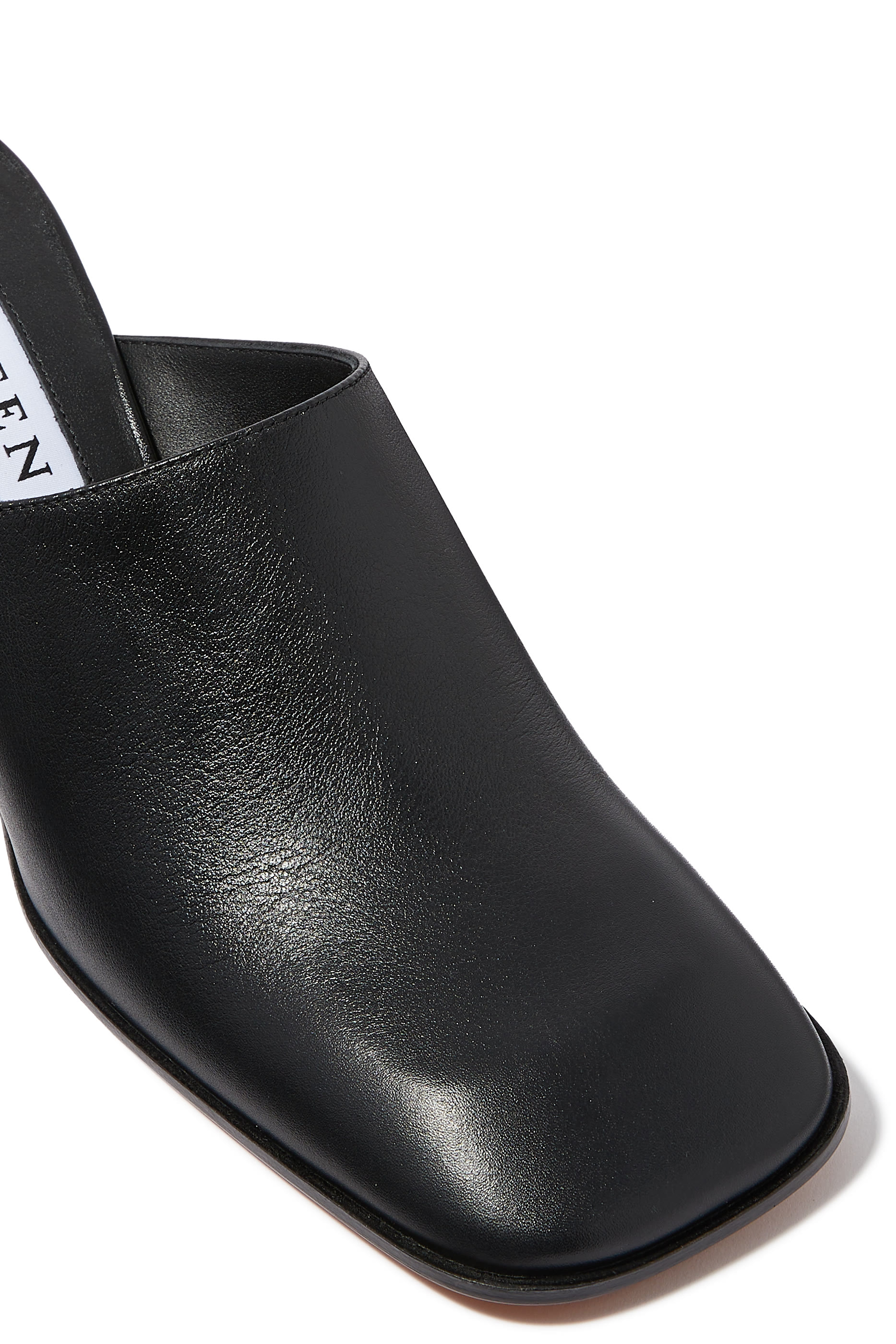 حذاء كراش 70 مفتوح من الخلف