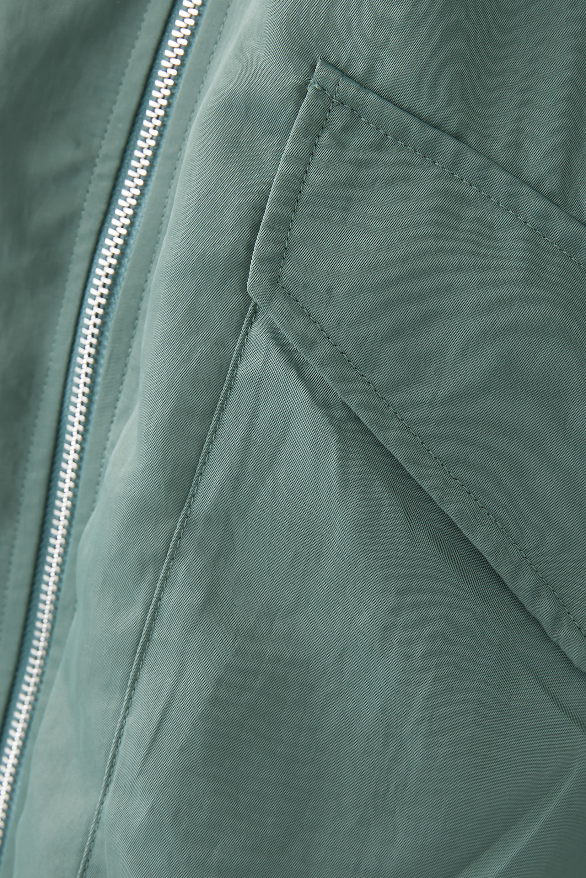 جاكيت أليسون