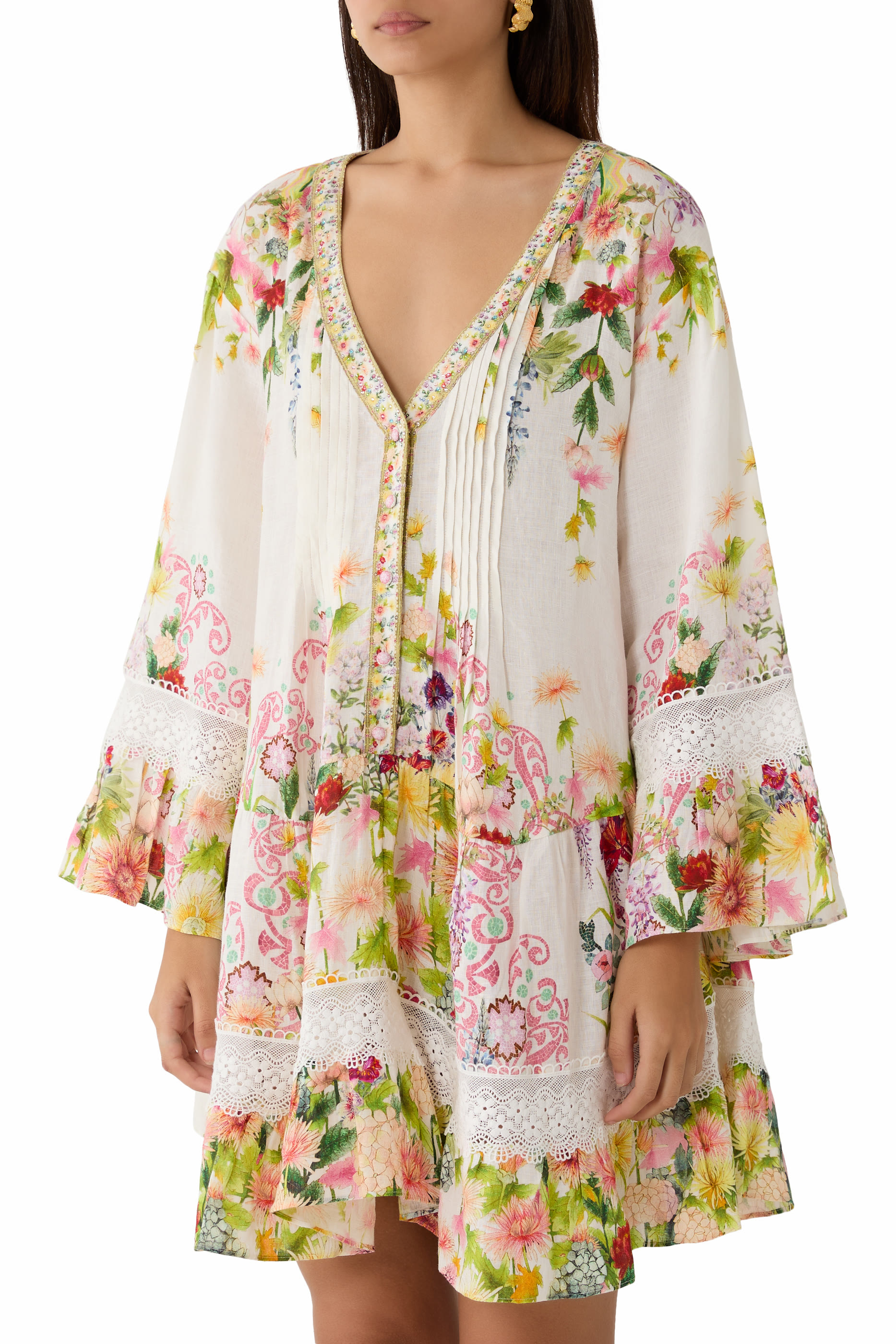 فستان كول اوف كاتالونيا بطيات وياقة على شكل حرف V