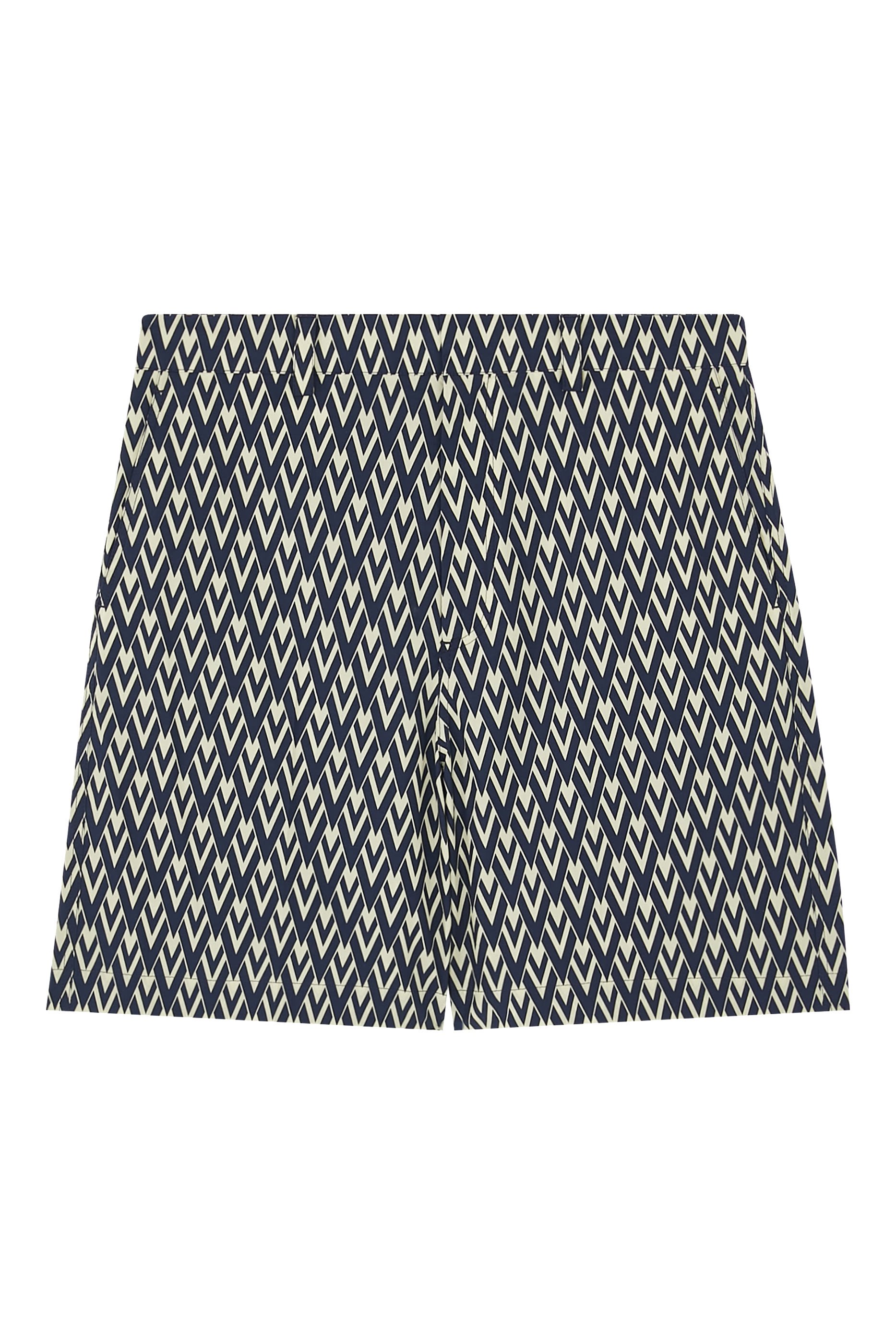 شورت بقصة مريحة