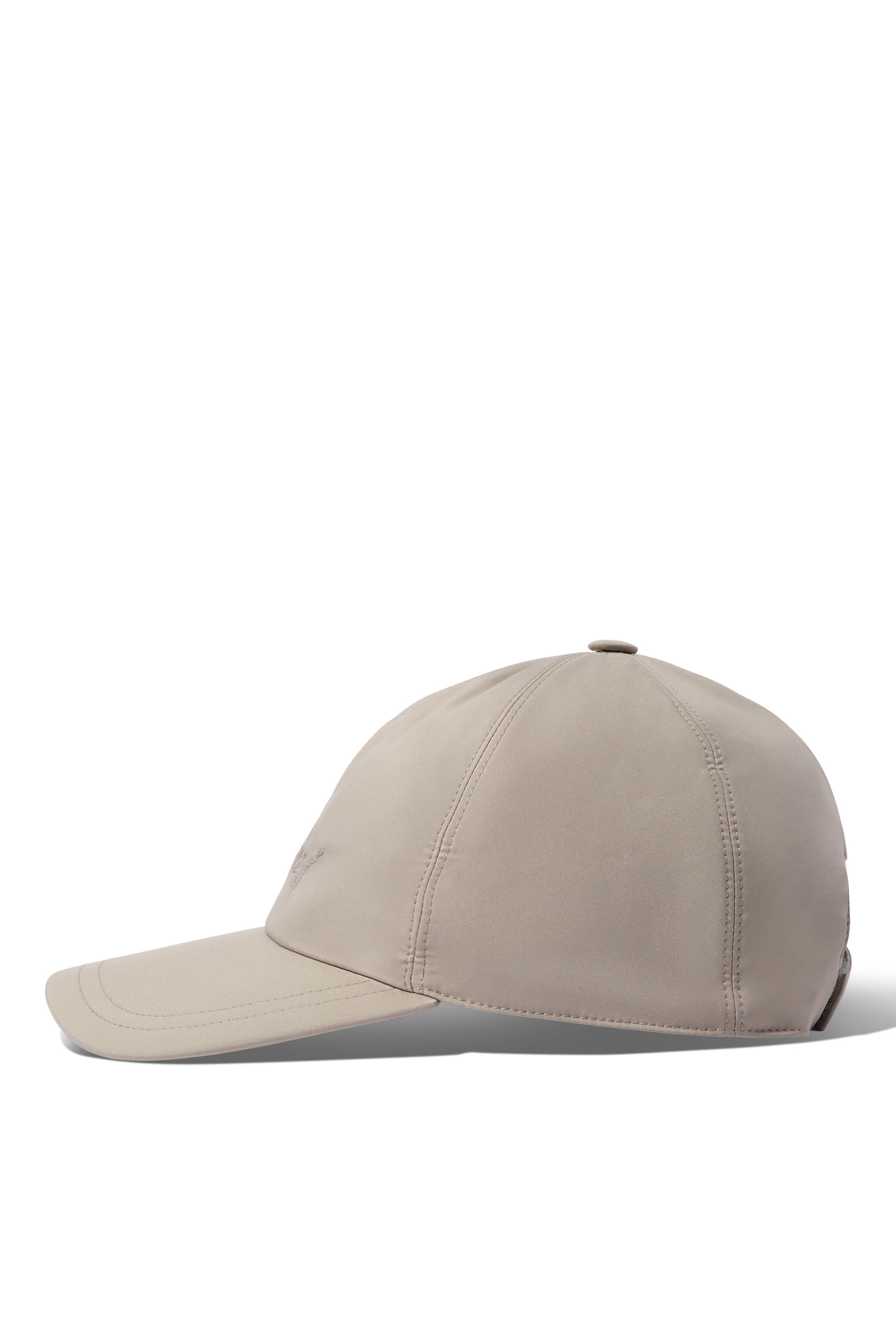 كاب بيسبول بشعار الماركة