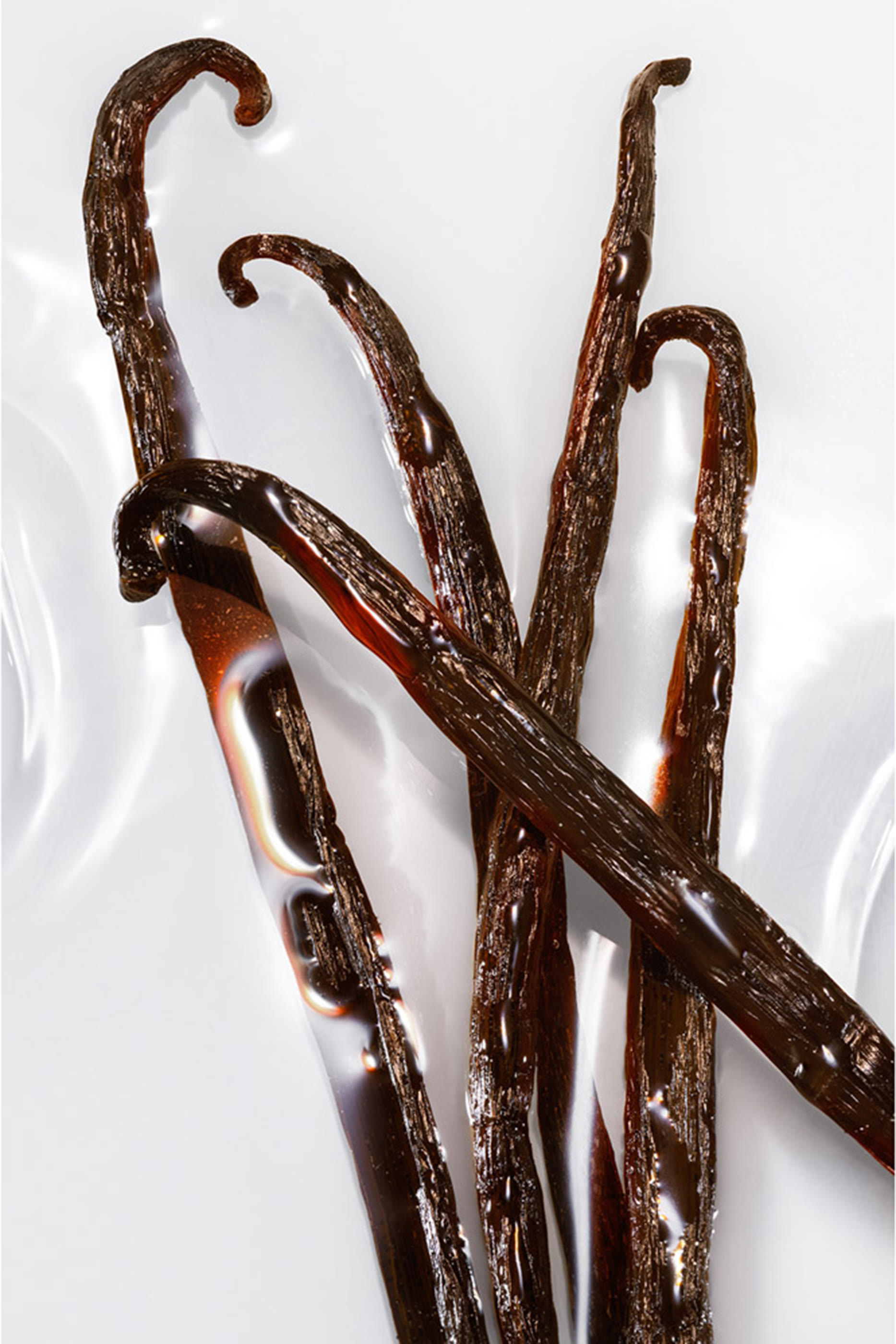 مجموعة هدايا أو دو تواليت وشمعة مارجيلا ريبليكا باي ذا فاير بليس