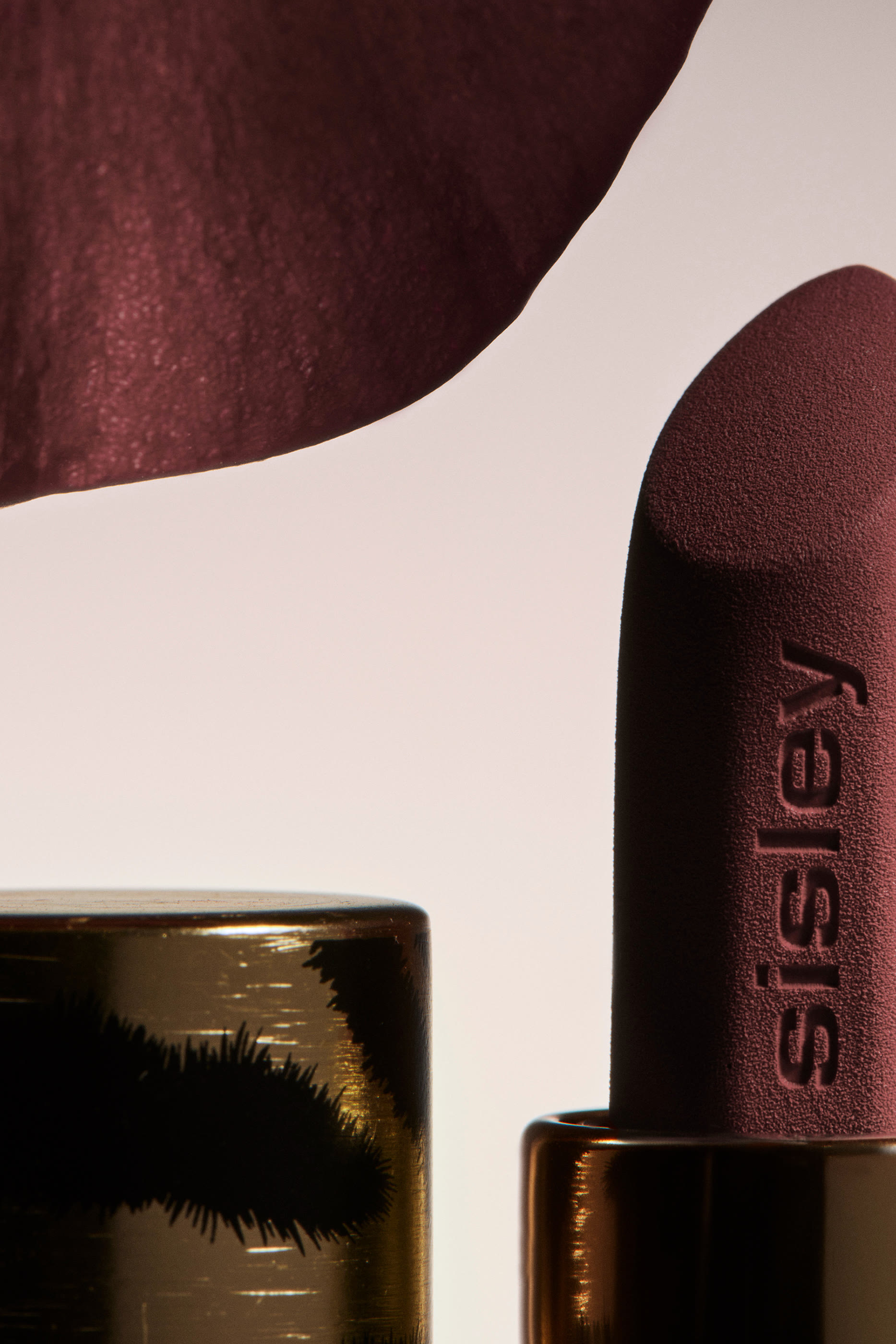 أحمر شفاه فيتو روج فيلفت