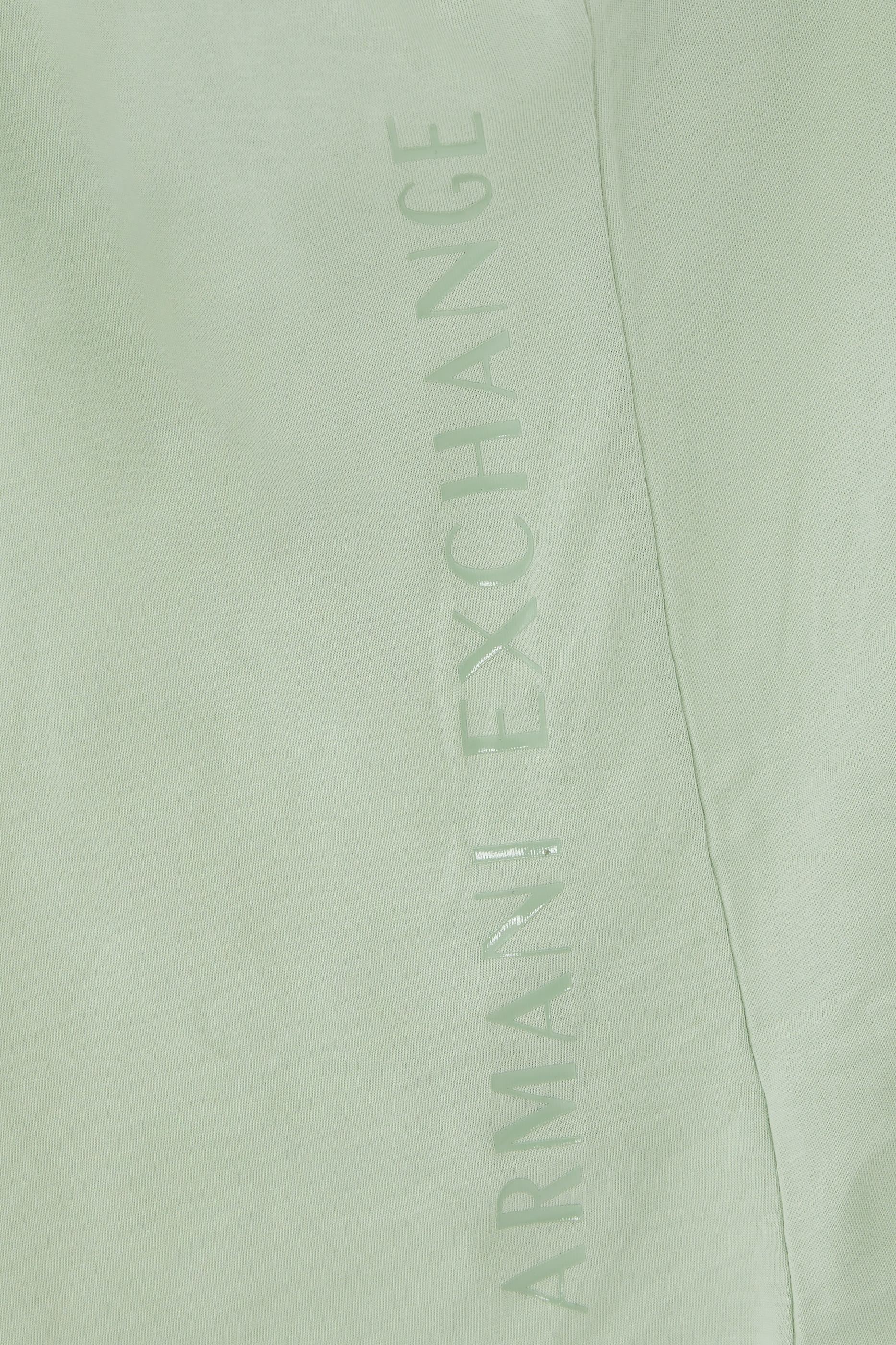 تيشيرت بشعار الماركة قطن