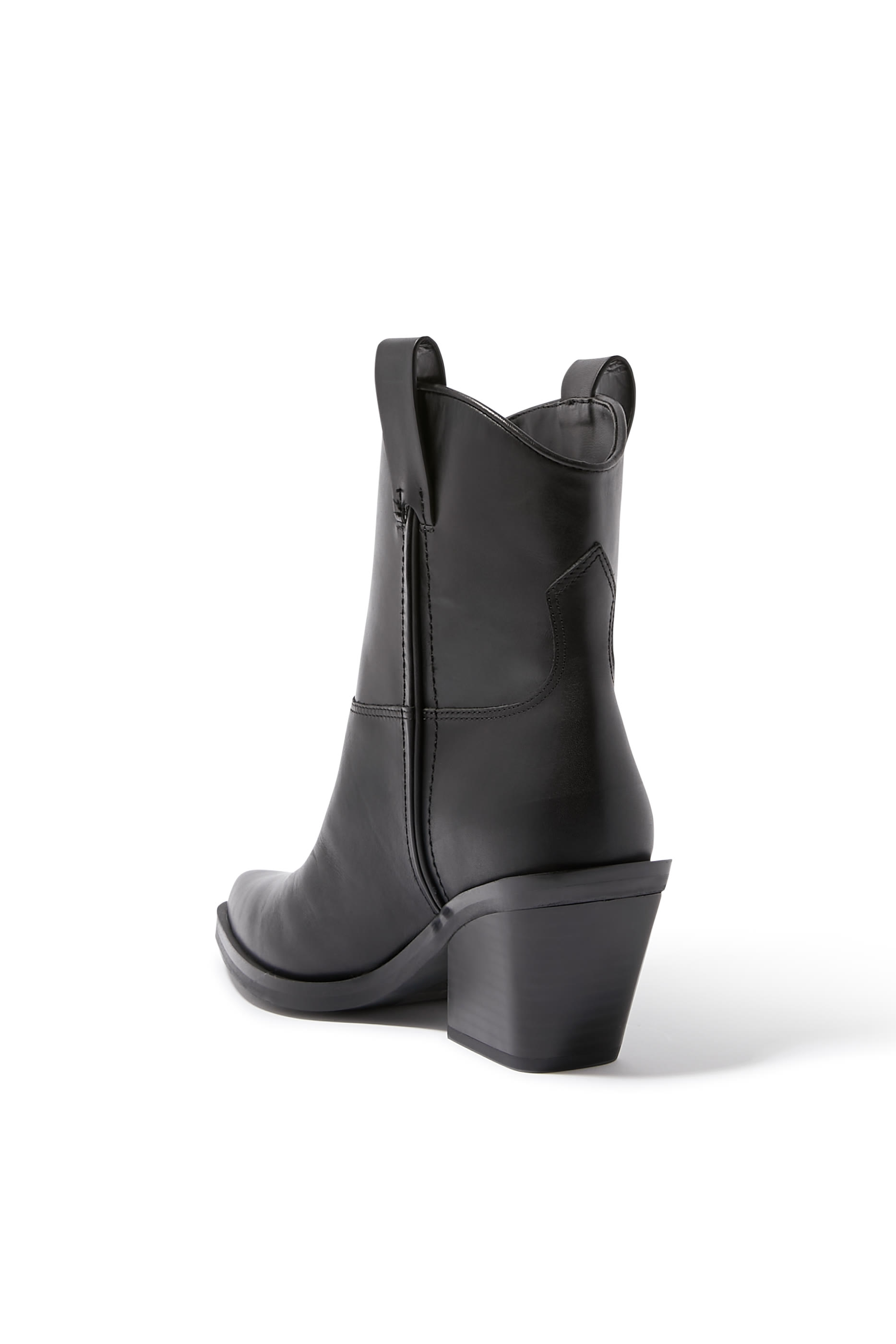 بوت كاوبوي بكعب