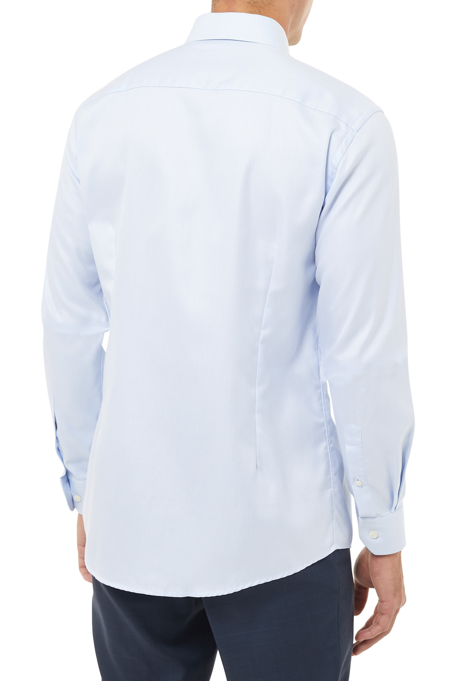 قميص تويل مميز للماركة بقصة ضيقة