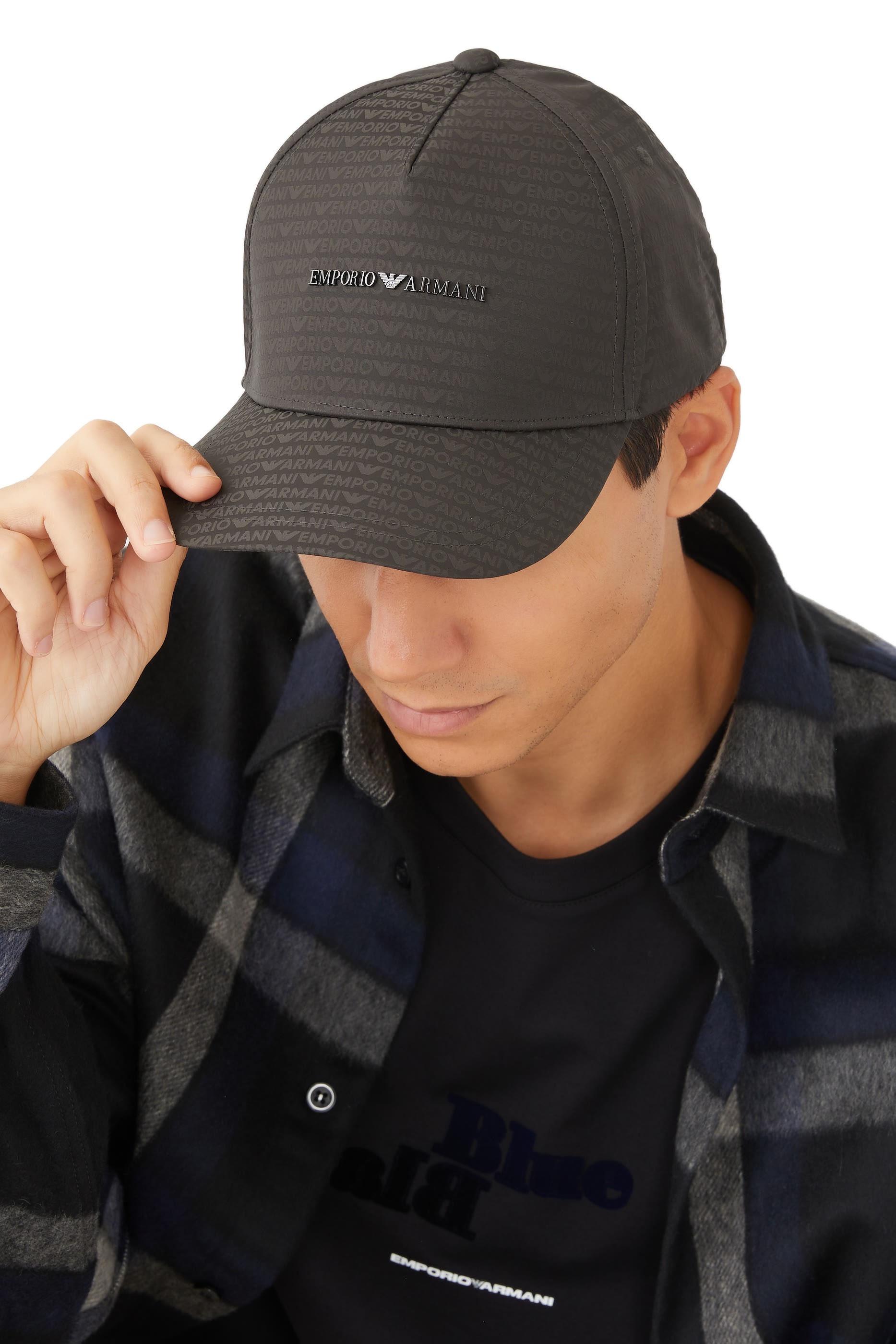 كاب بيسبول بشعار الماركة