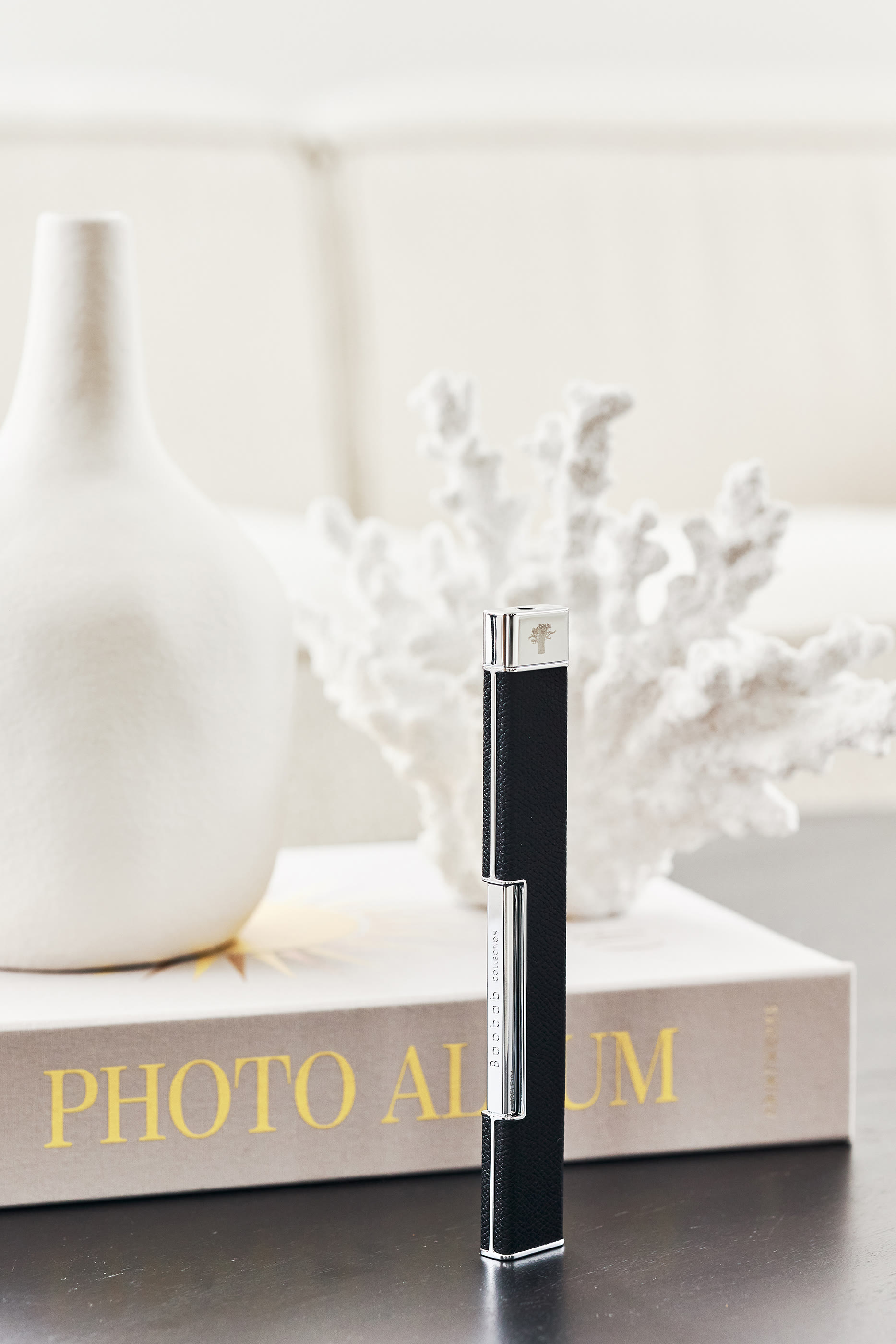 ولاعة غرين باللون الأسود