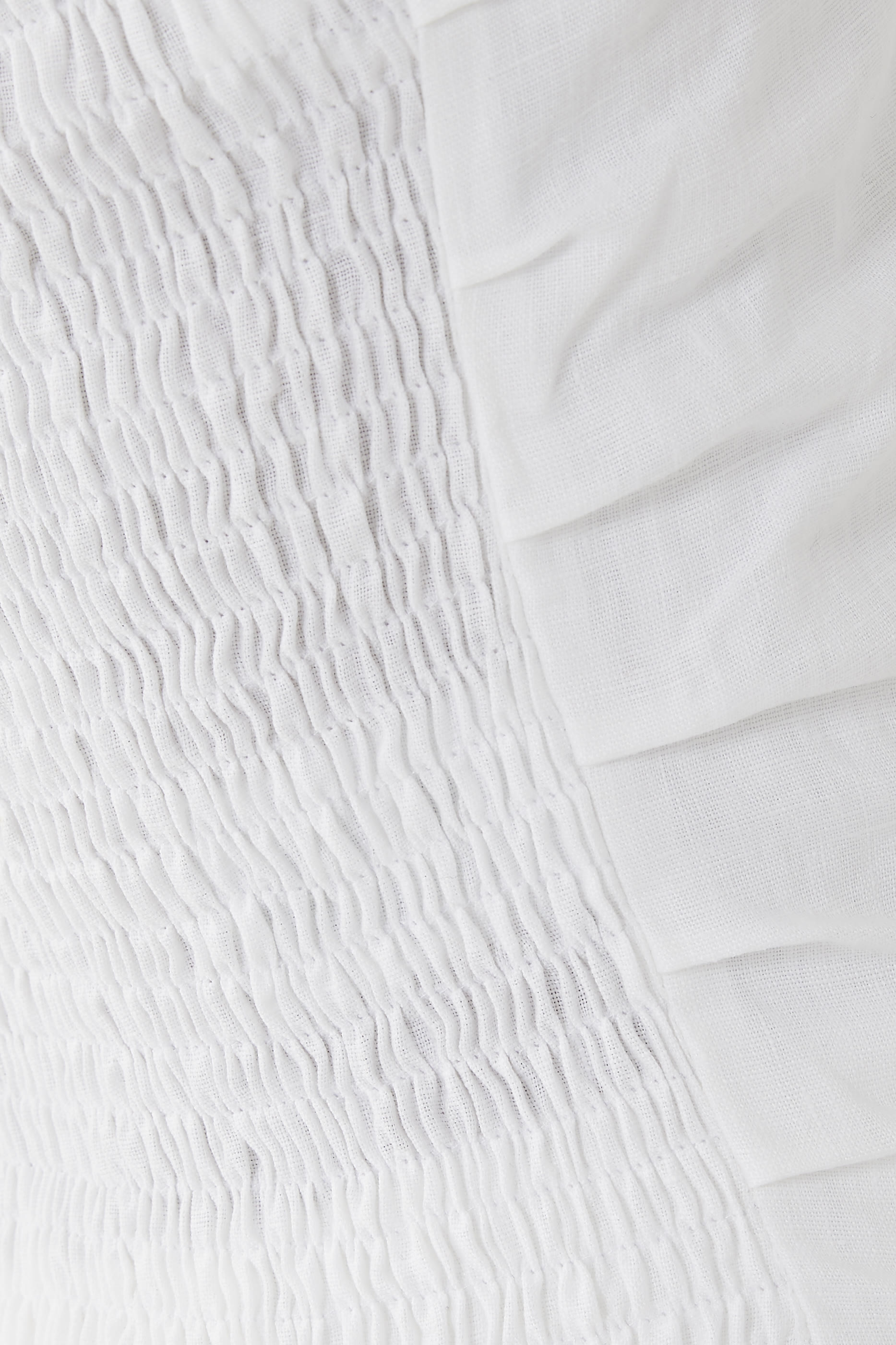 بلوزة برايا بلا حمالات