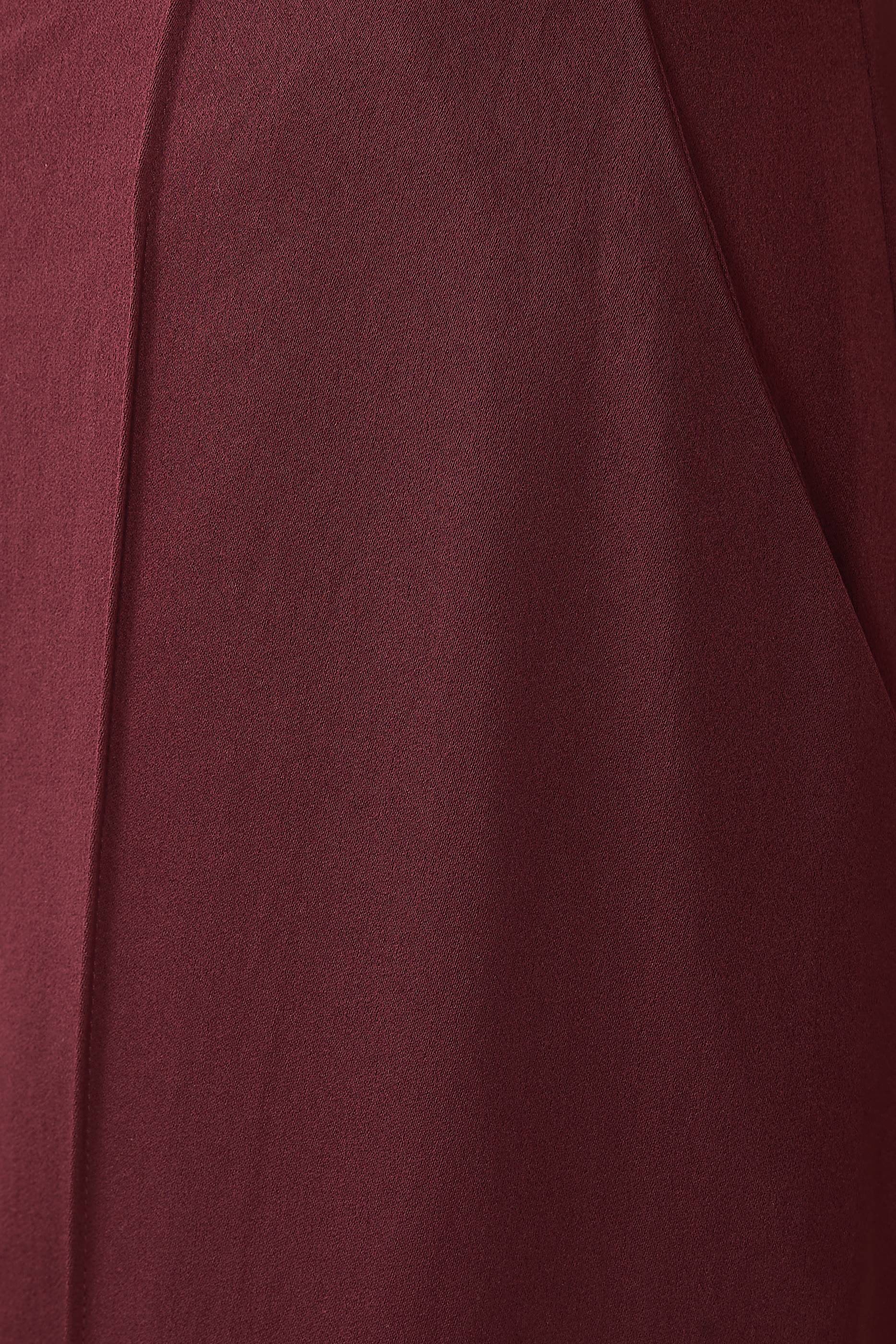 بنطال كيرا بقصة ساق واسعة ساتان