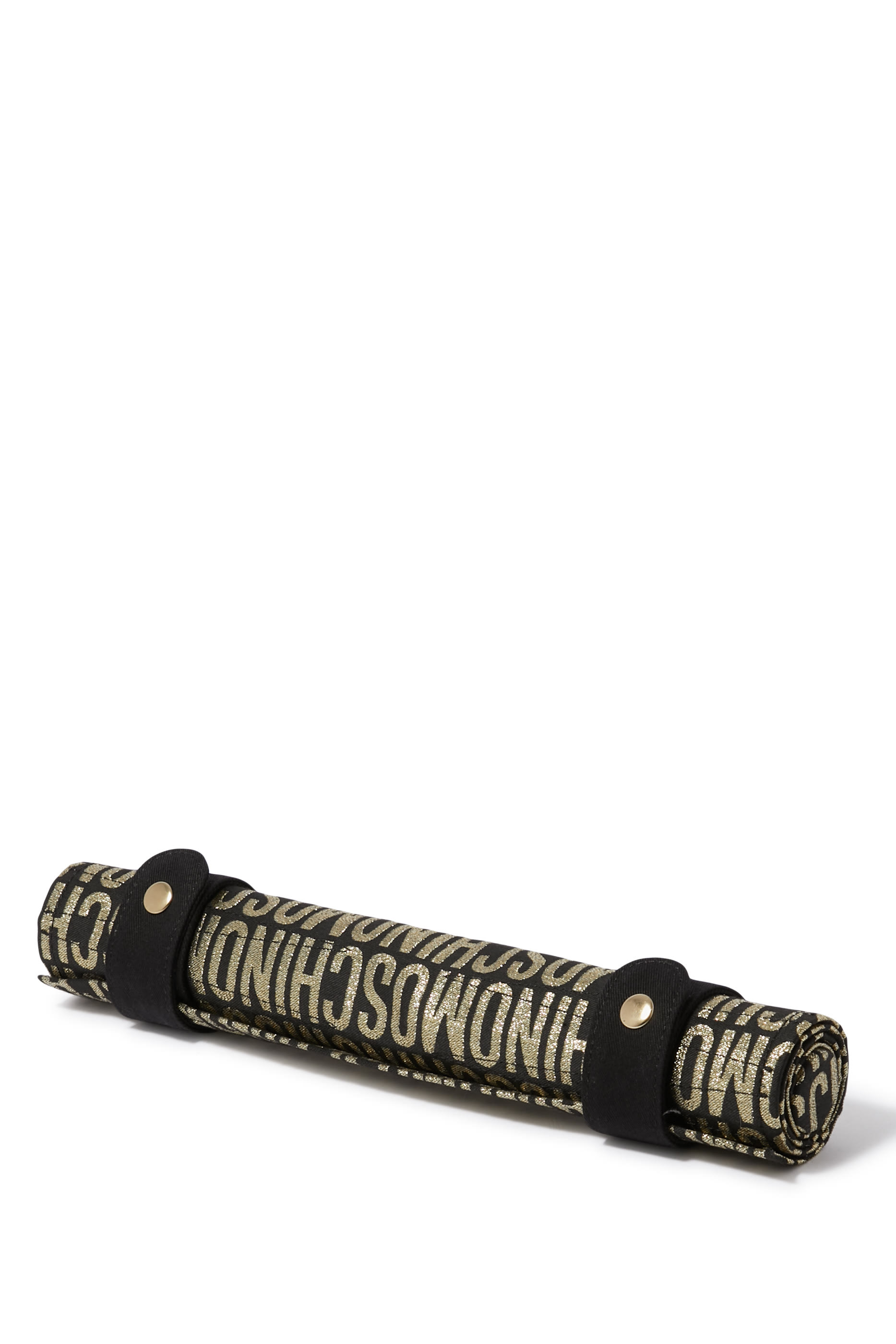 طقم لعبة طاولة بحجم مناسب للسفر