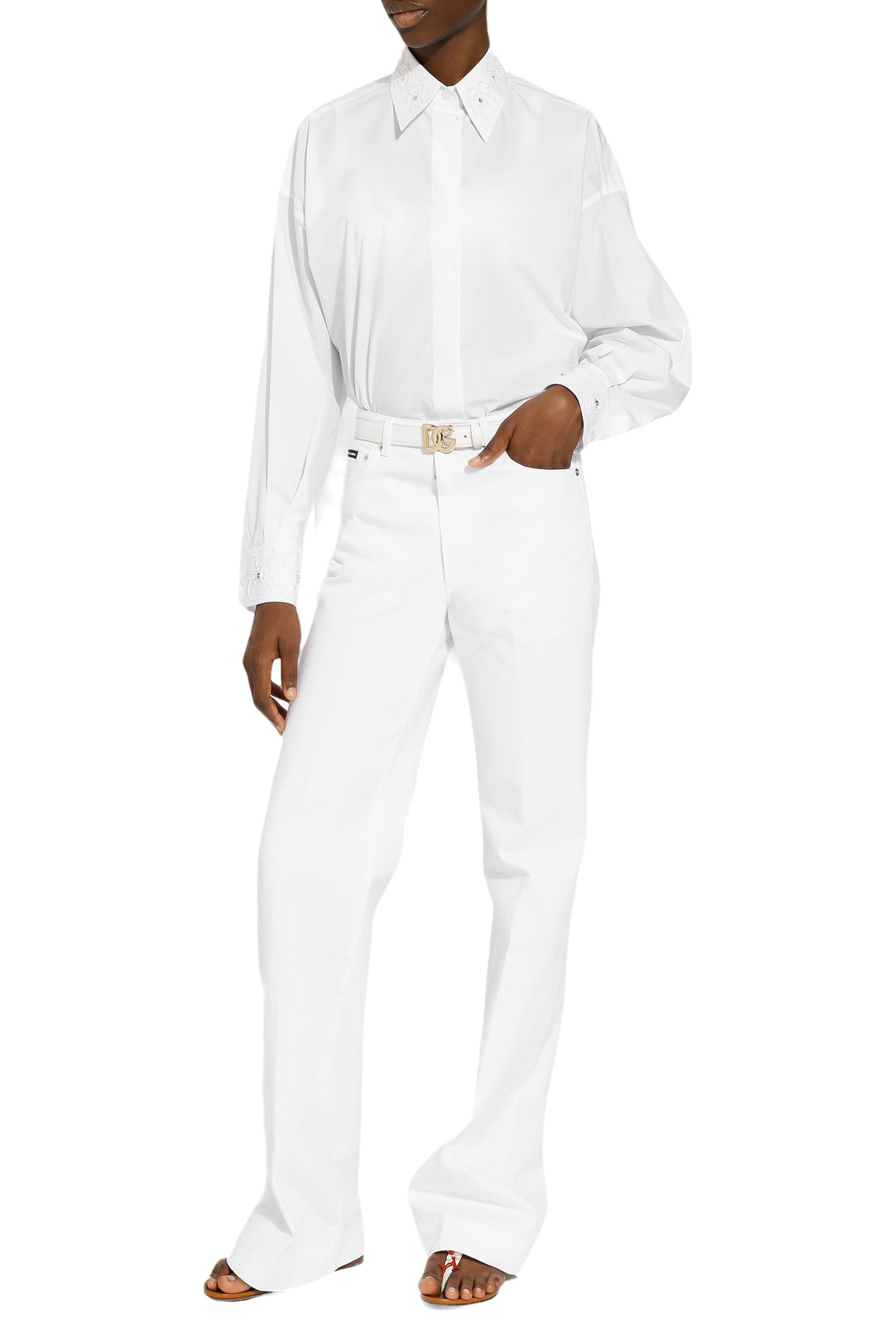 بنطال جينز بقصة واسعة دنيم