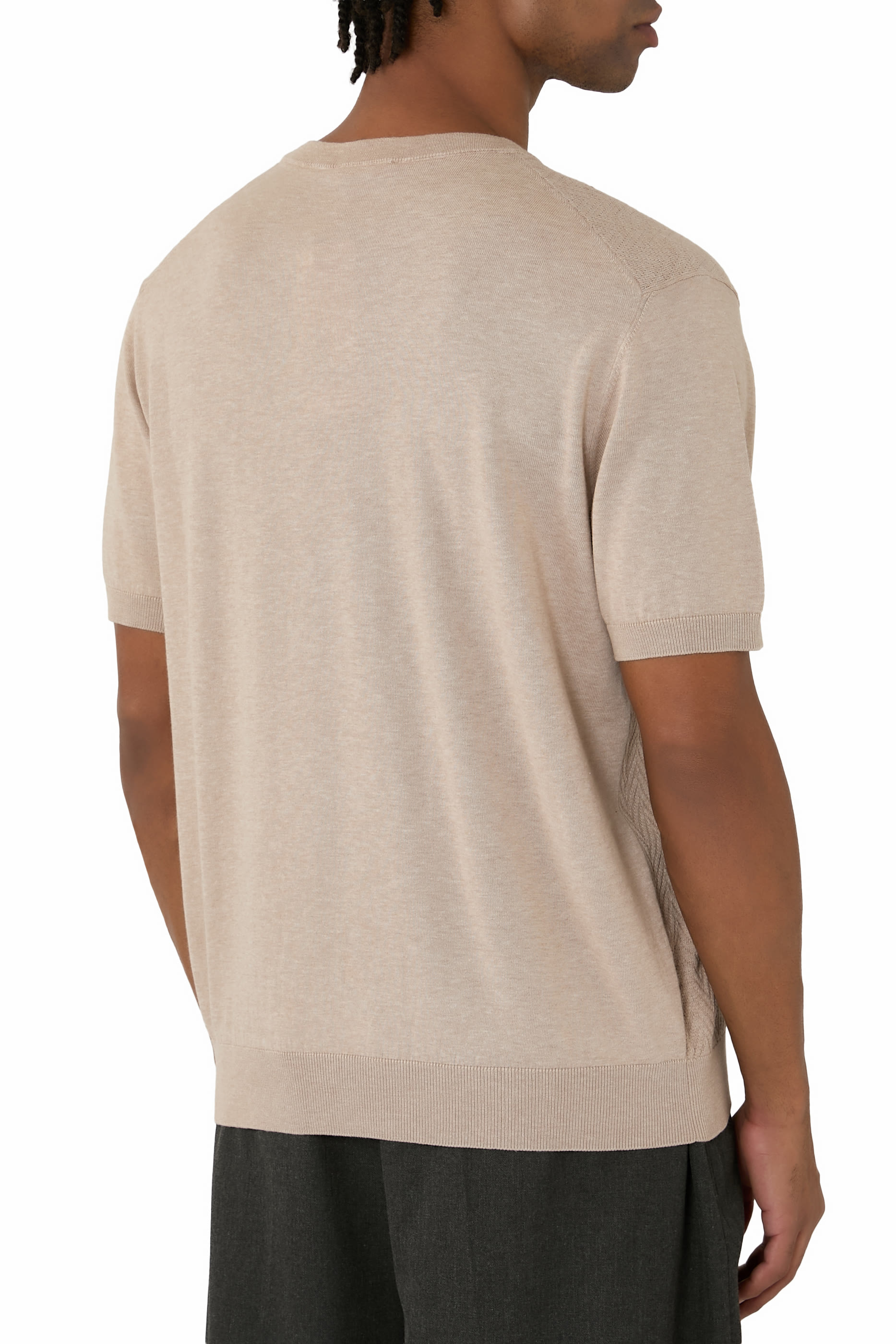 تيشيرت منسوج بنقشة هيرنغ بون وياقة ضيقة