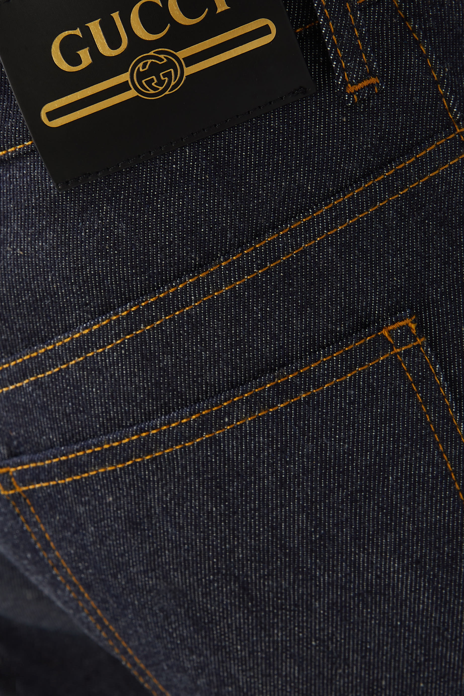 بنطال دنيم بأساور