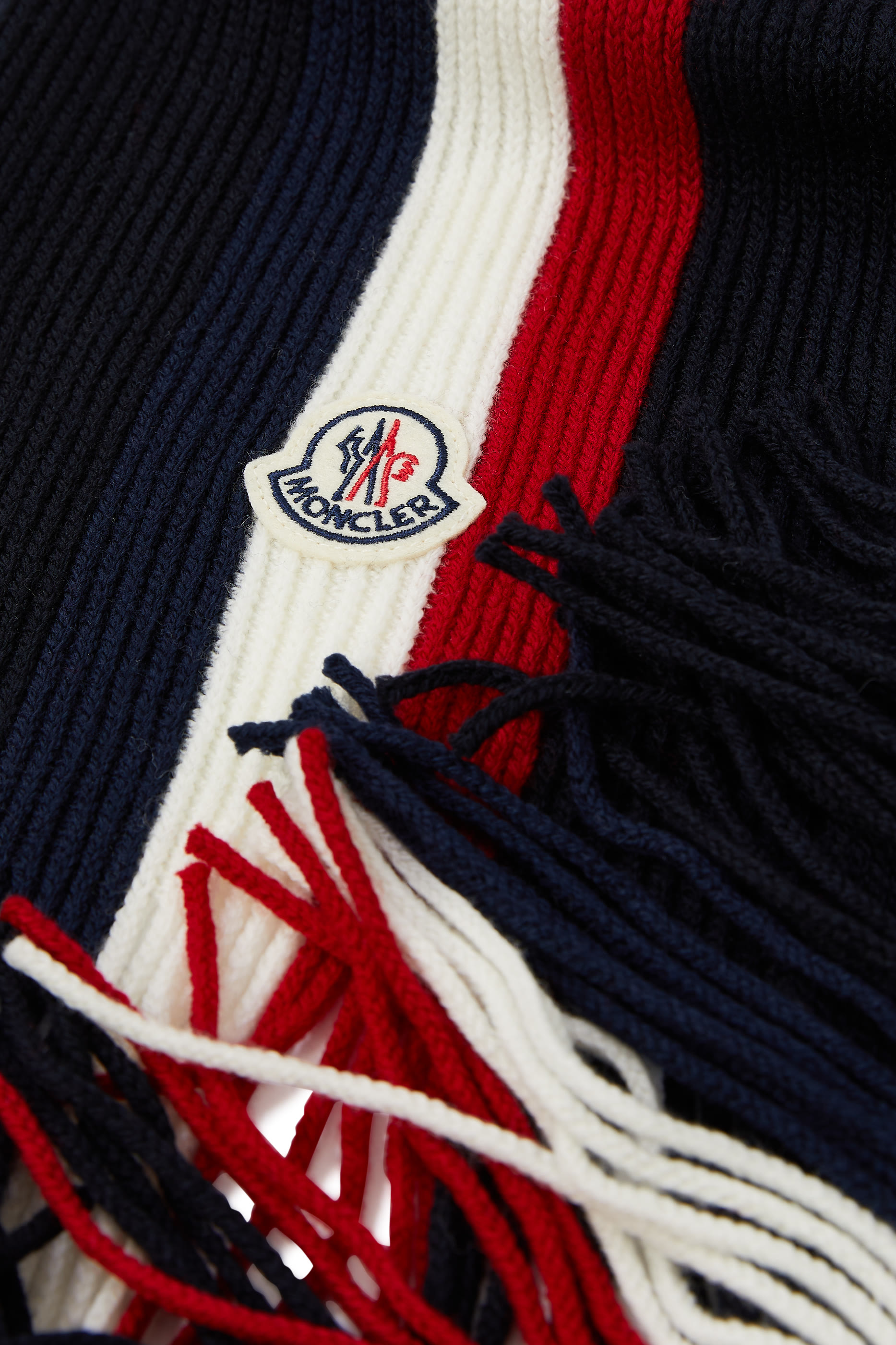 وشاح صوف ثلاثي الألوان