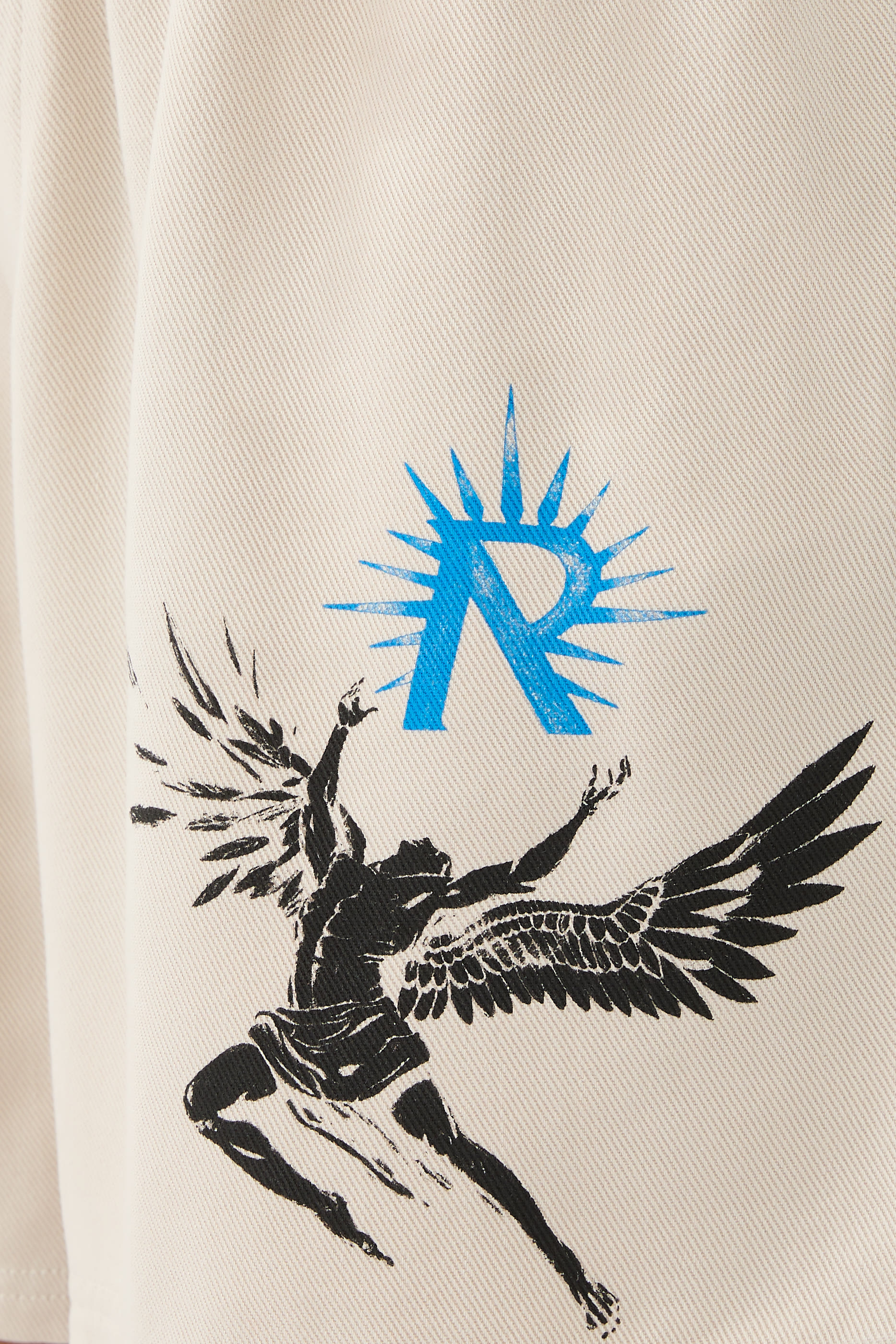 شورت إيكاروس