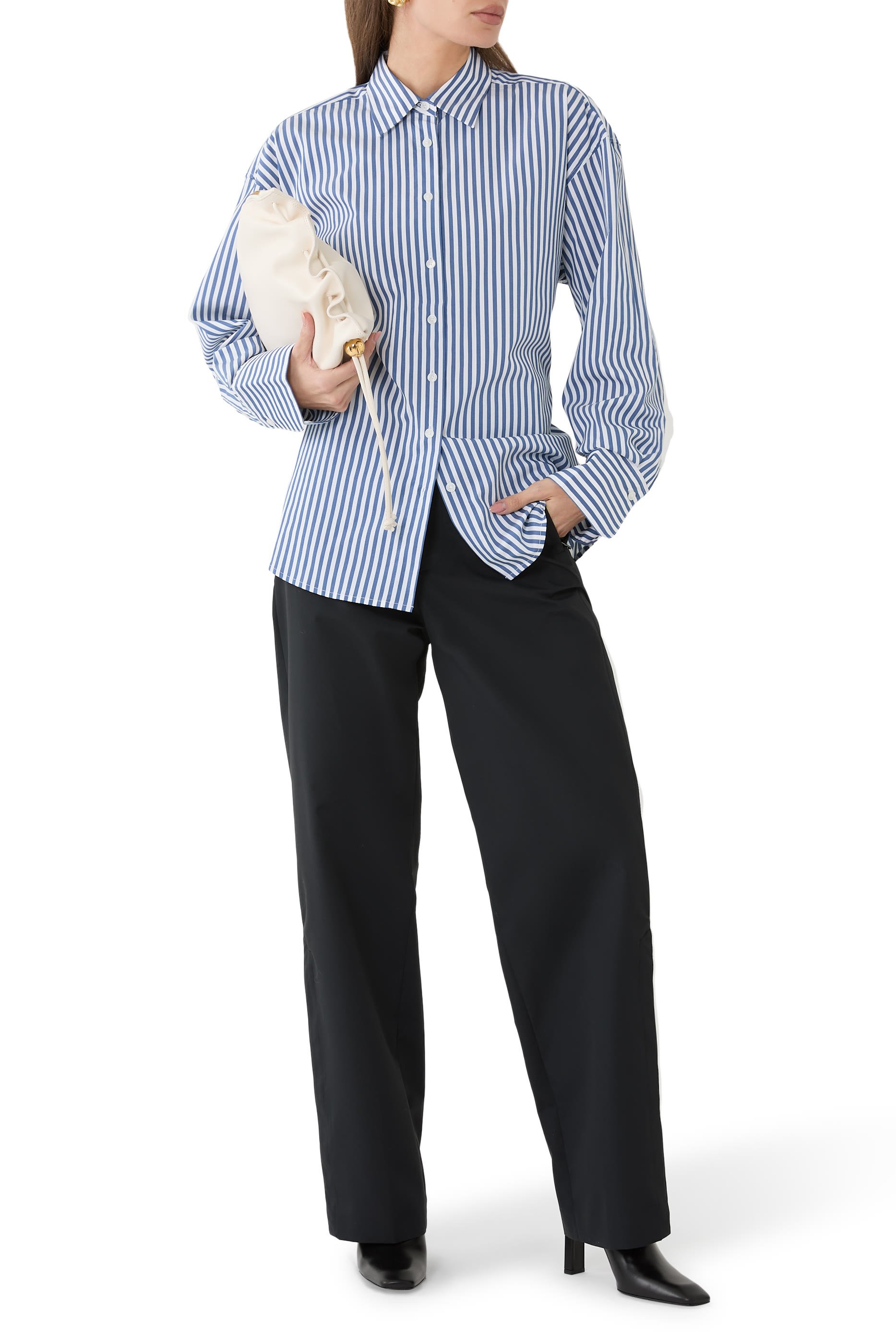 قميص بقصة فضفاضة بوبلين