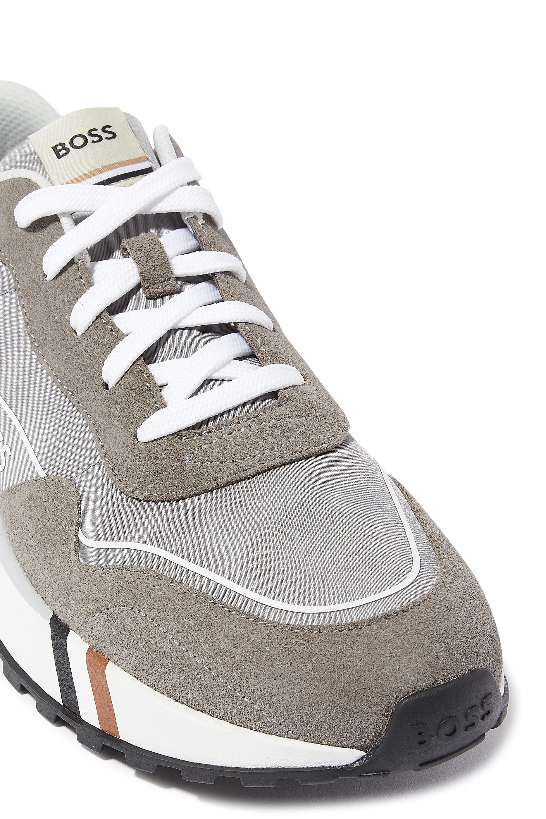 سنيكرز جونا رن خامات متنوعة