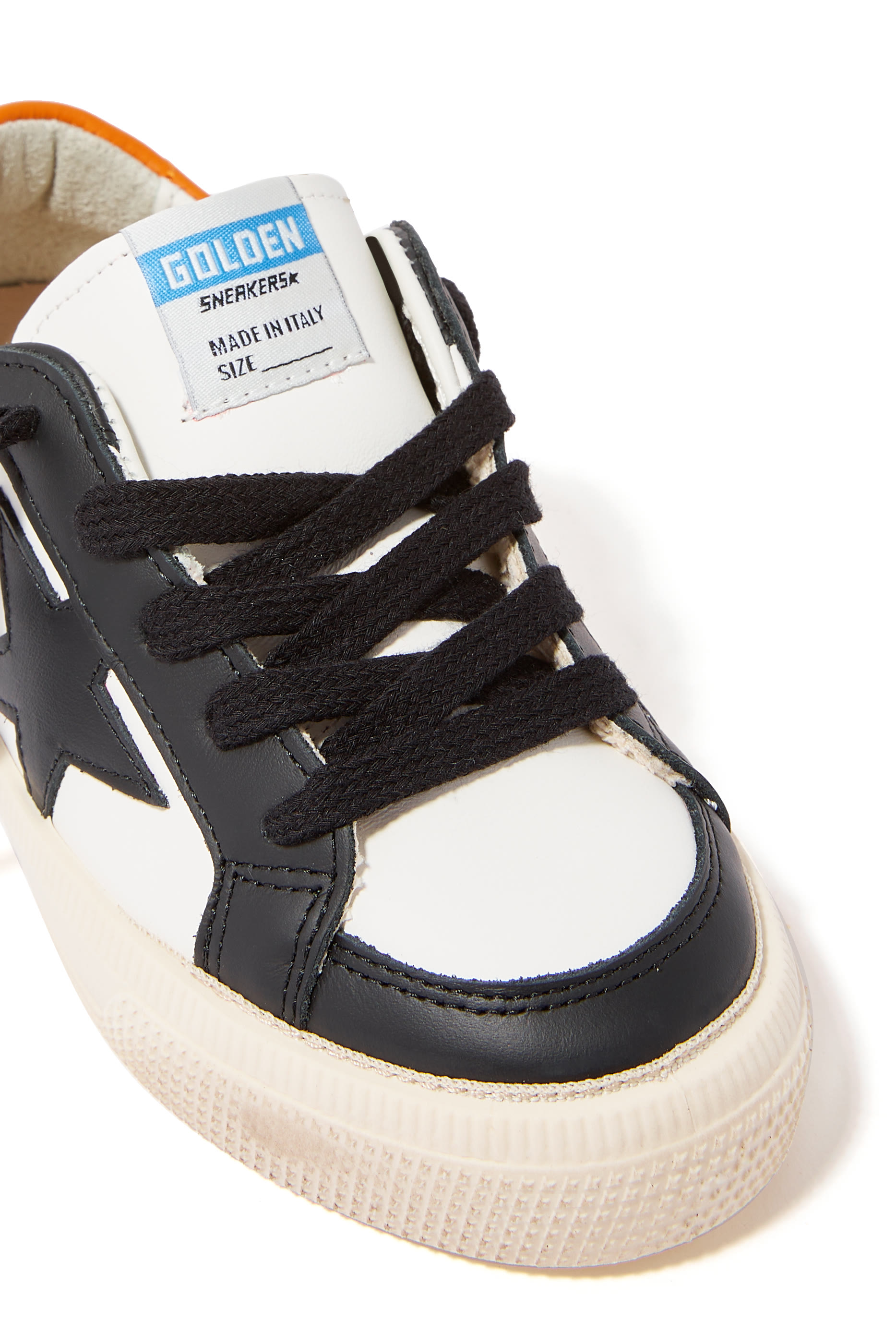 سنيكرز ماي جلد للأطفال