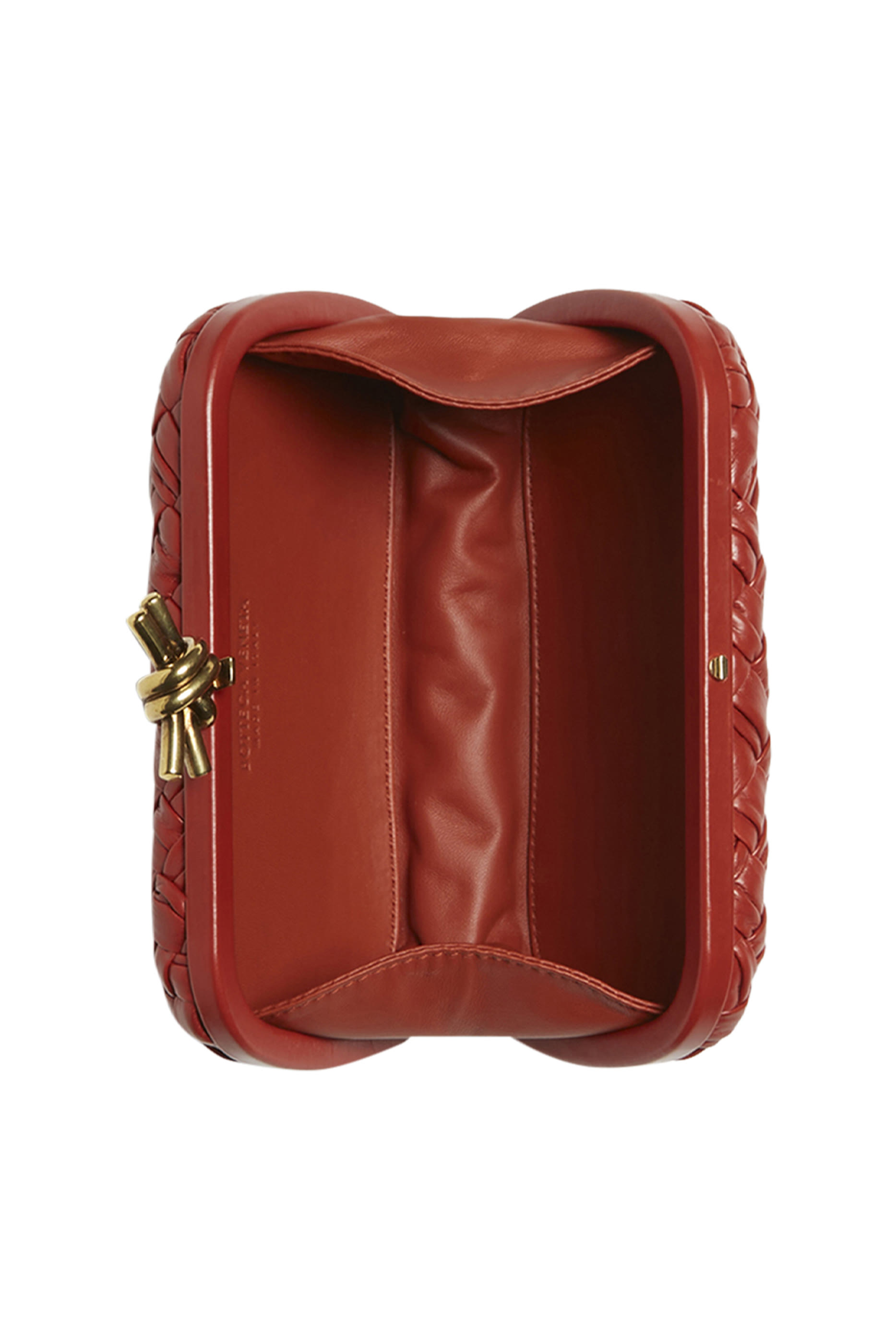 كلاتش ميناوديير بتفاصيل عقدة