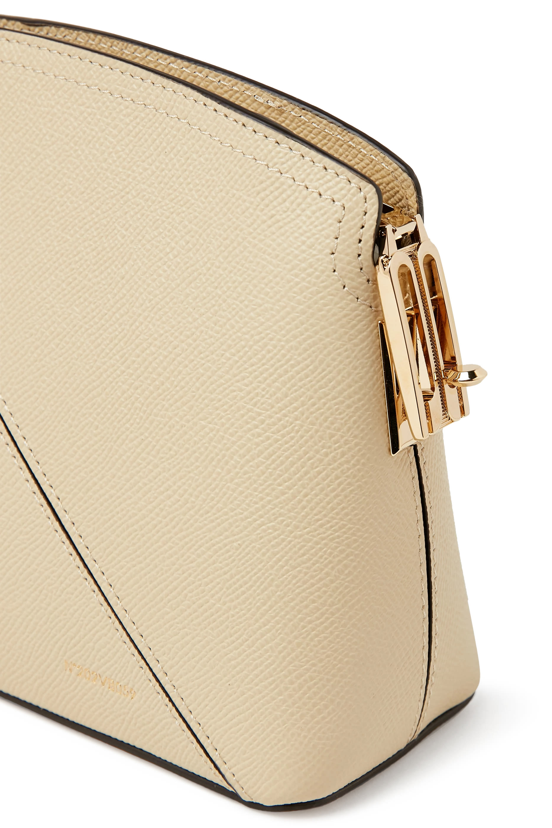 حقيبة كروس فيكتوريا