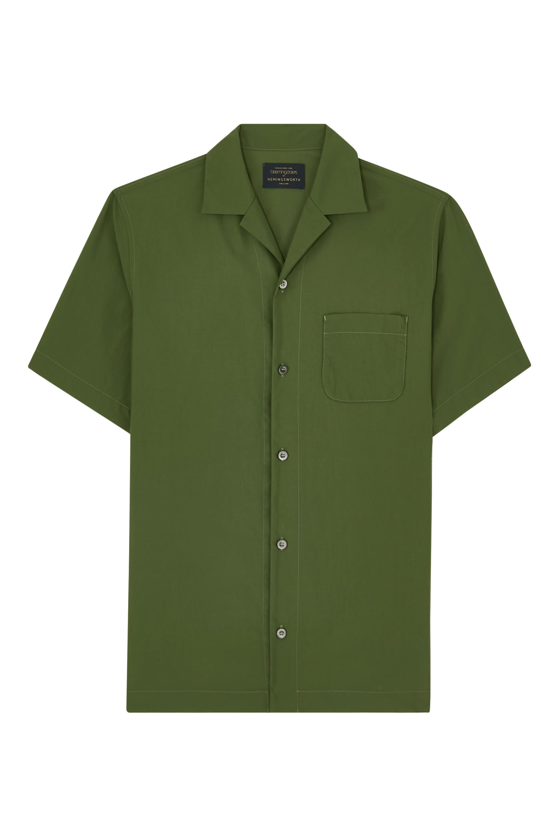 قميص بأكمام قصيرة