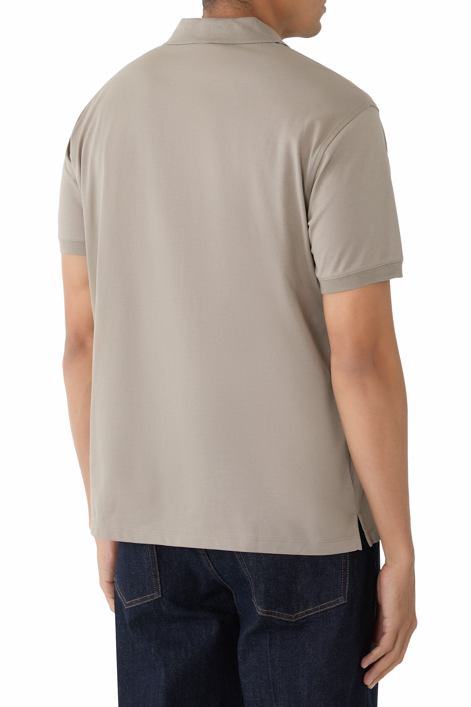 قميص بولو بشعار الماركة