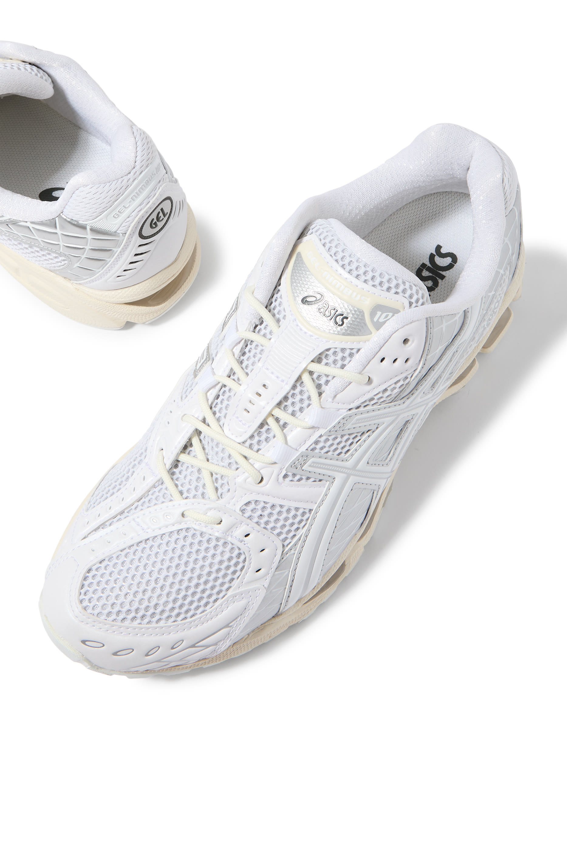 سنيكرز جل-نيمبوس 10.1