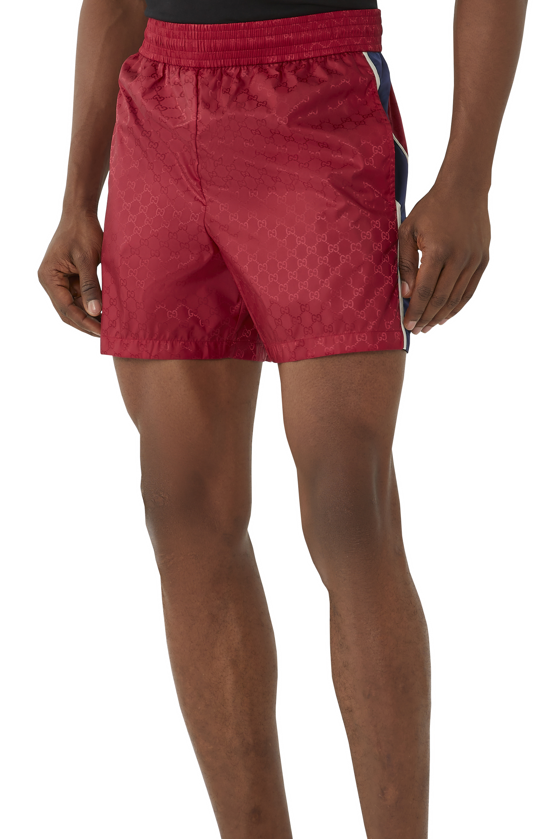 شورت سباحة مخطط بحرفي شعار الماركة