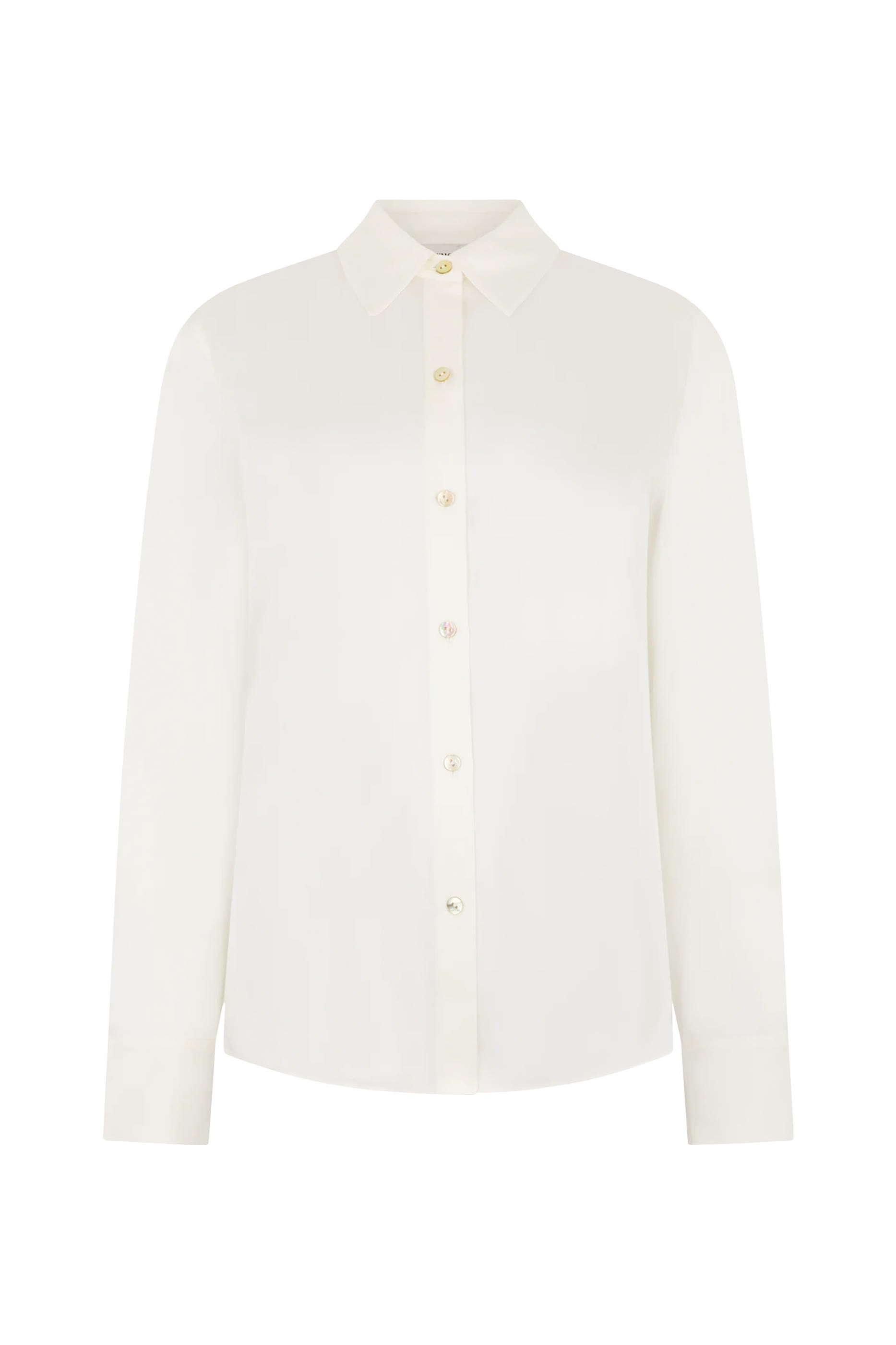 قميص كلاسيكي بقصة ضيقة