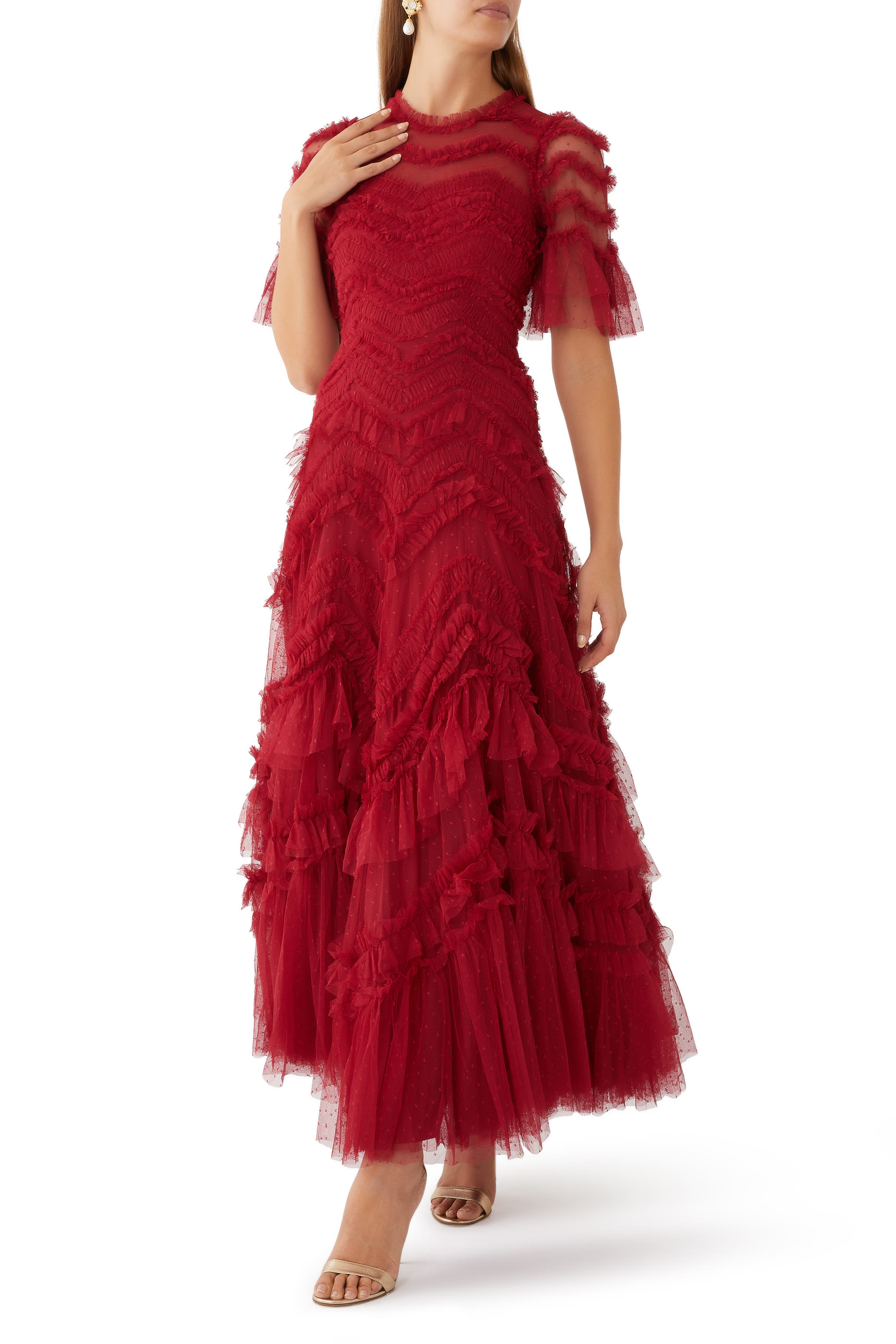 فستان سهرة إيليا بأكمام قصيرة