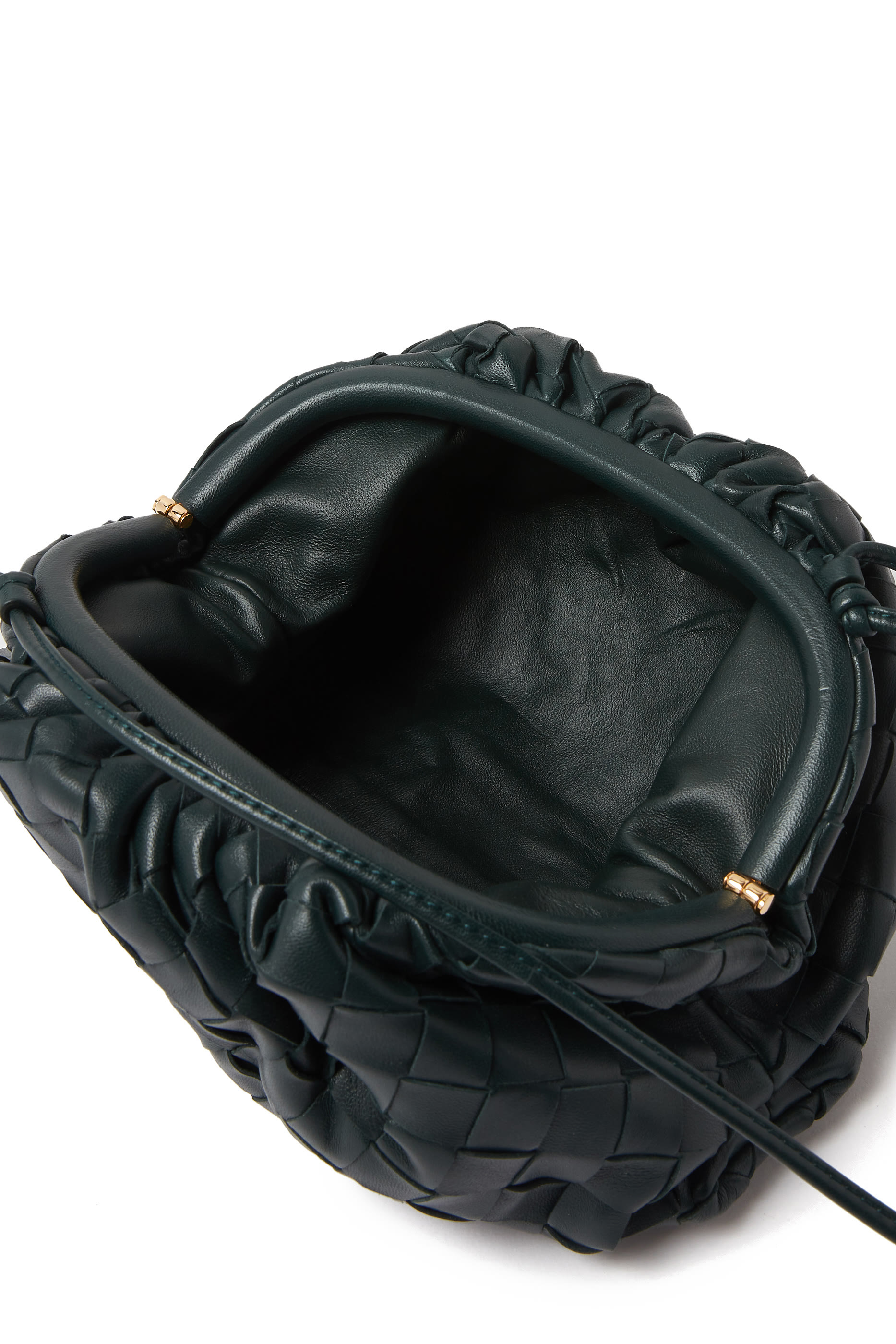 حقيبة صغيرة