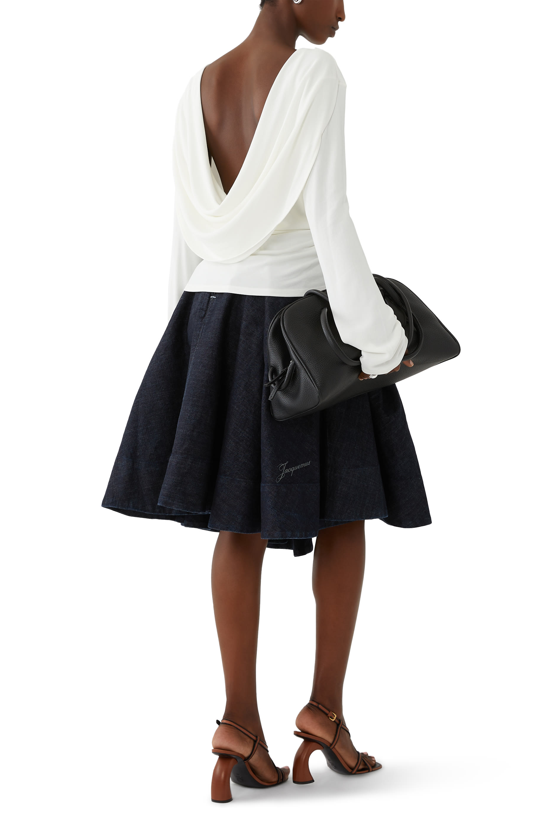 بلوزة ذا كروازير