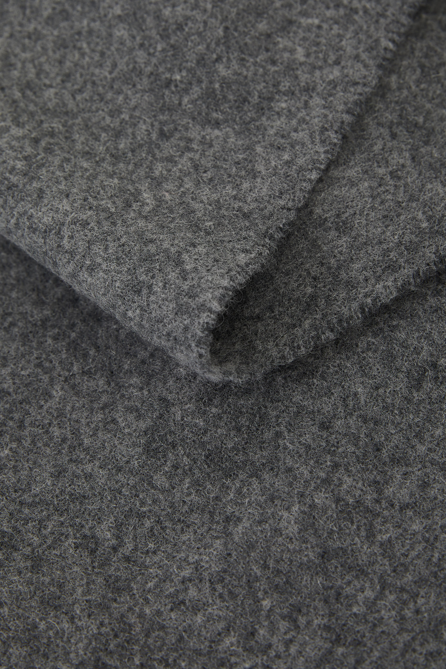 وشاح بشراشيب صوف