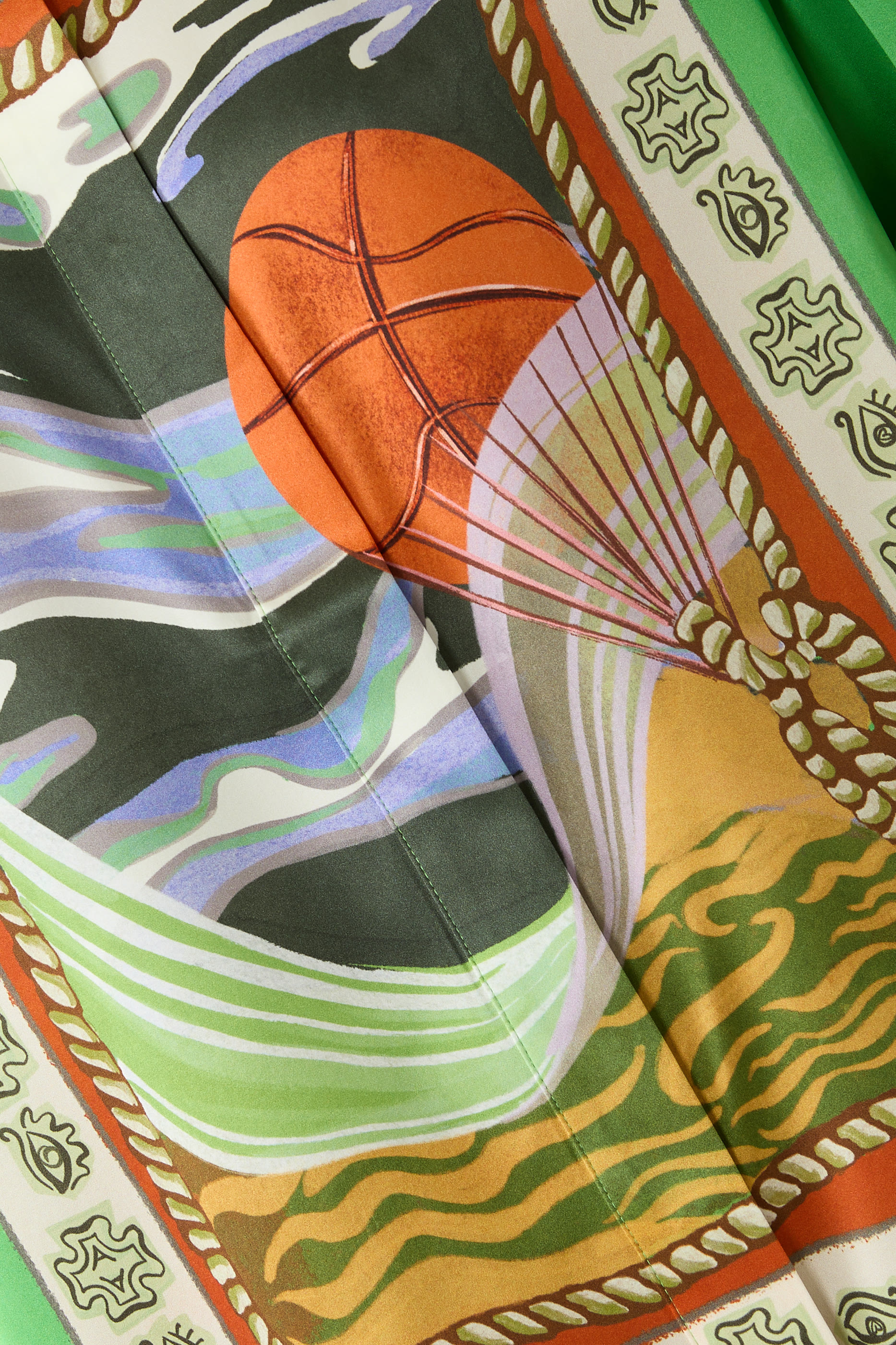 قميص لاكي بايس حرير