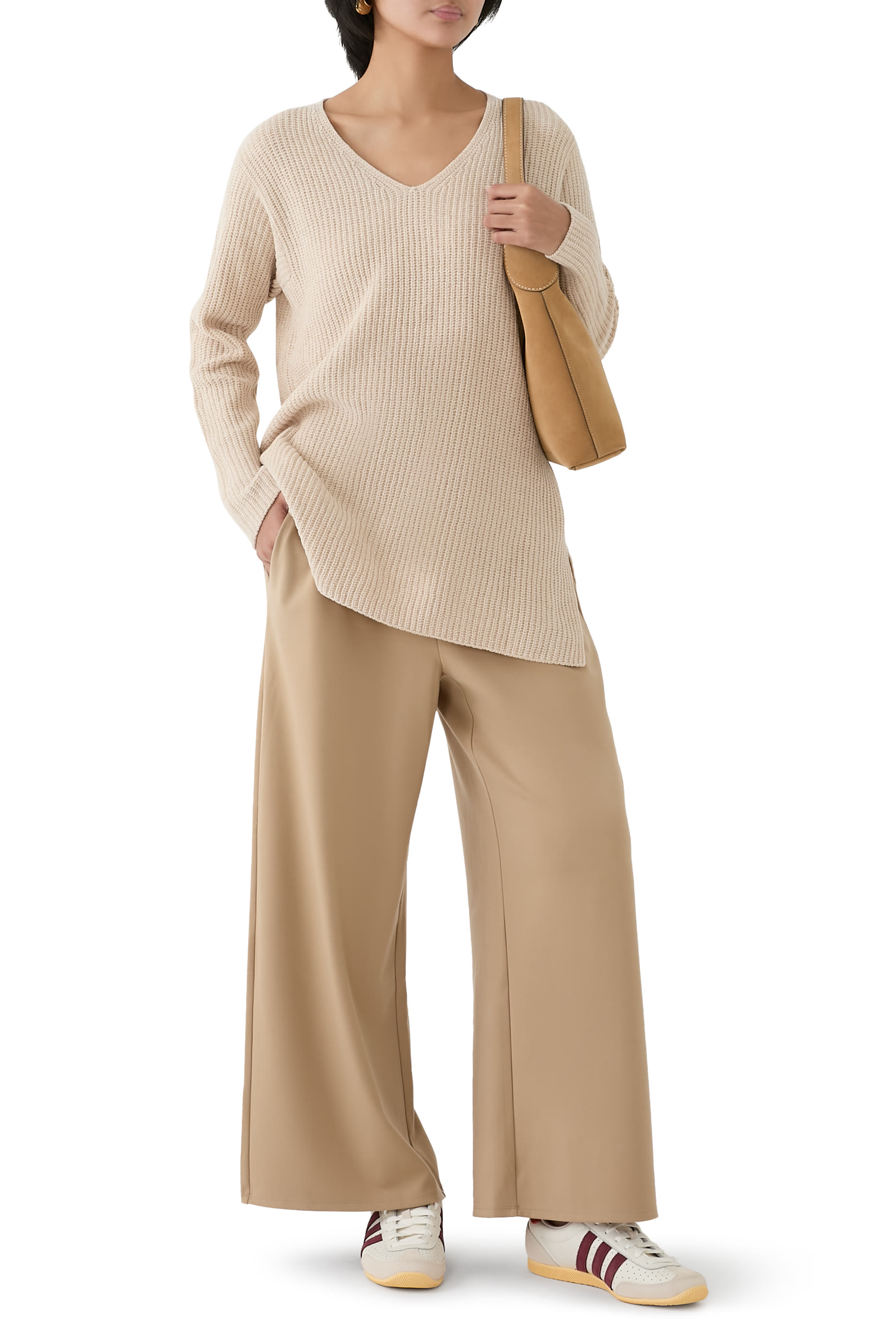 بلوزة شينيل بياقة على شكل حرف V قطن عضوي