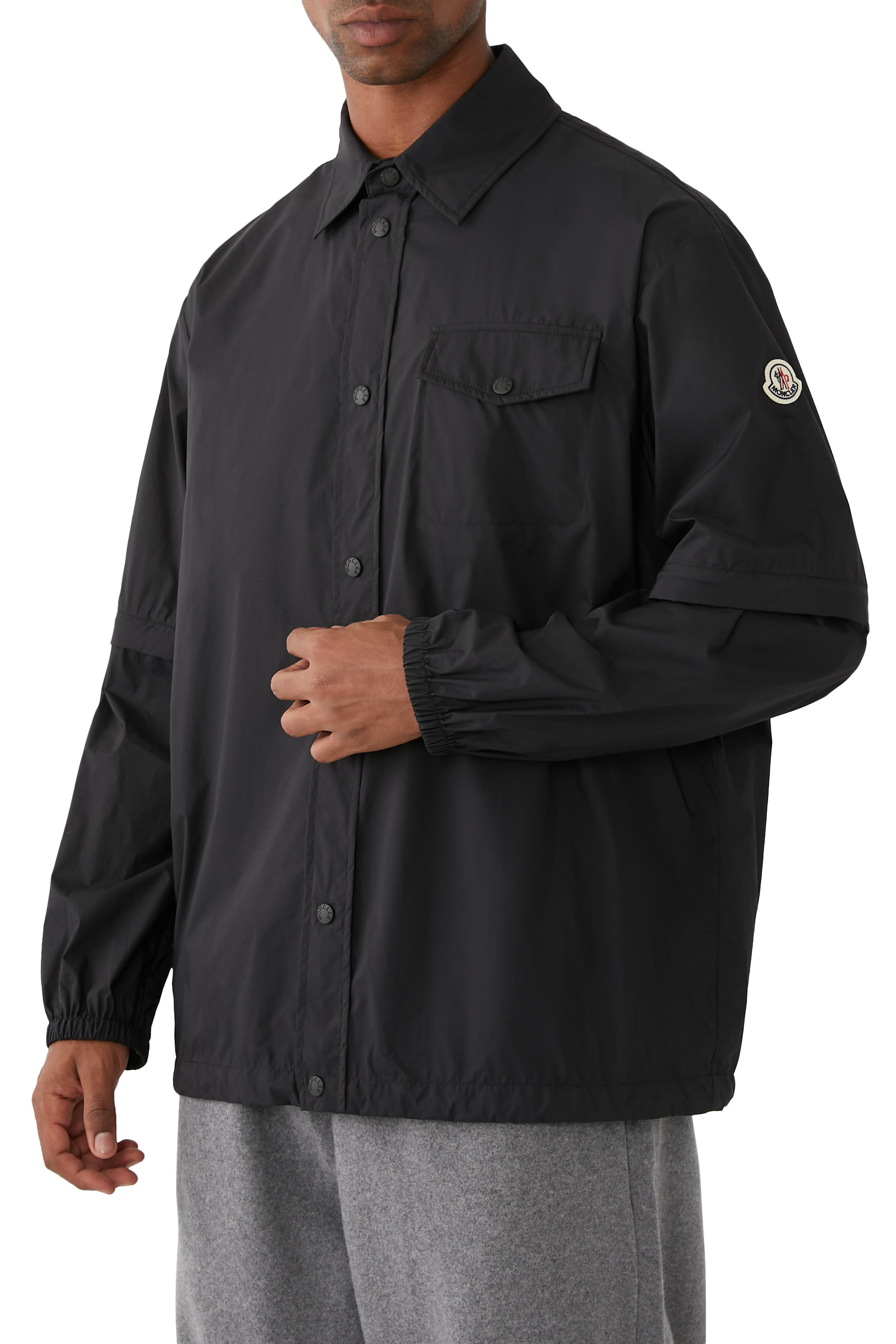 قميص نايلون بأكمام طويلة