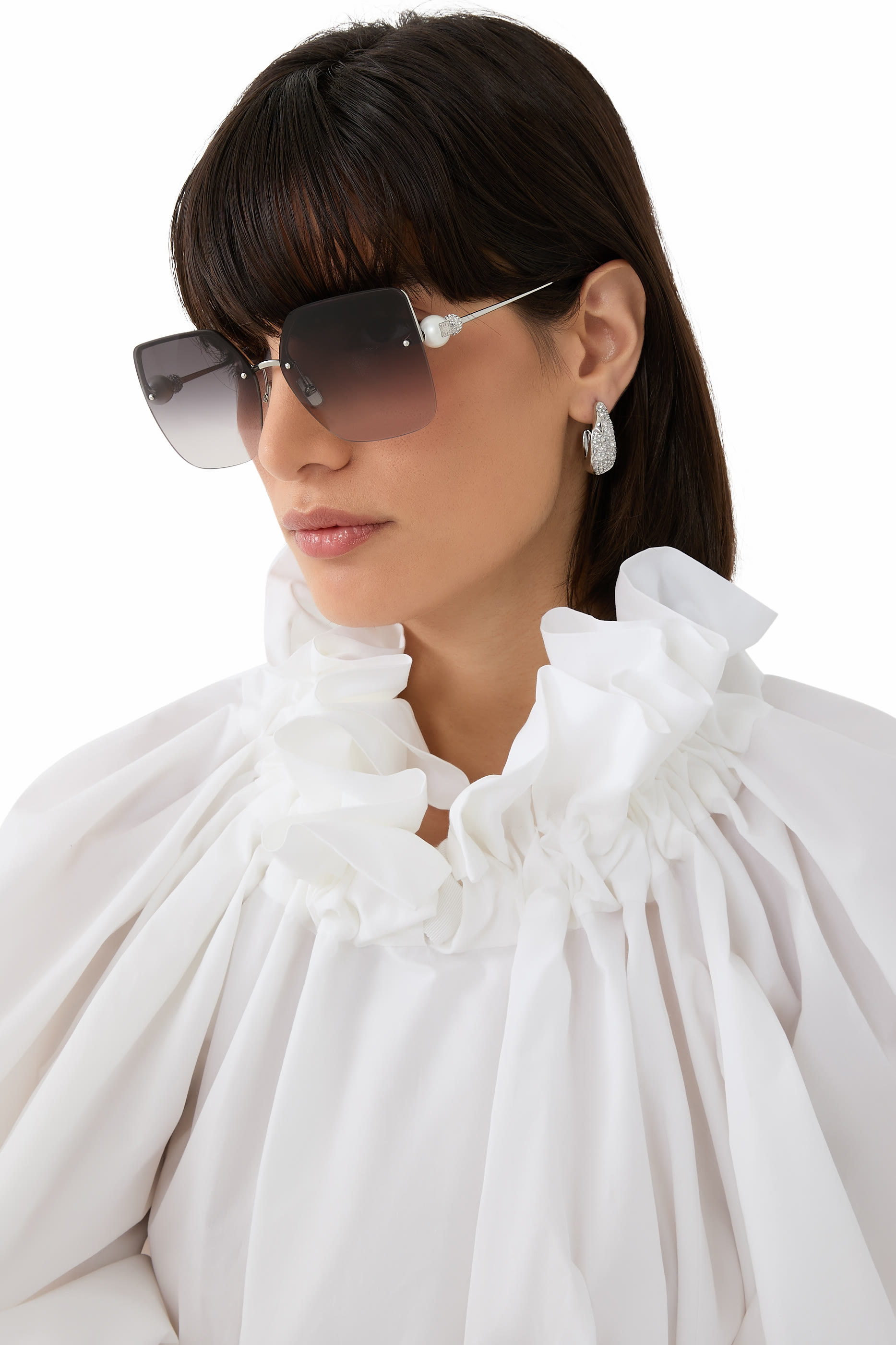 نظارة شمسية بيرل بشعار الأربعة حروف