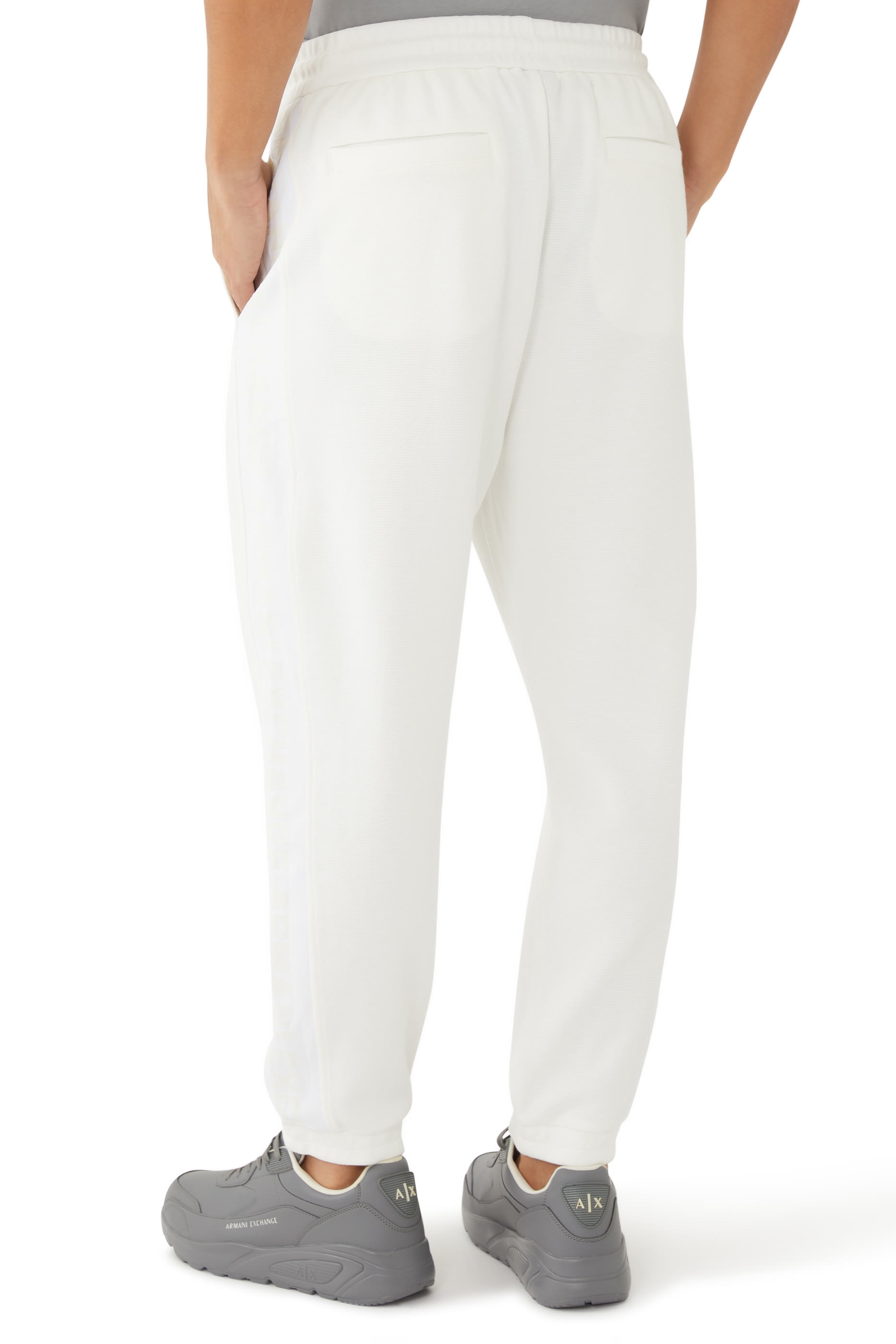 بنطال رياضي برباط خصر