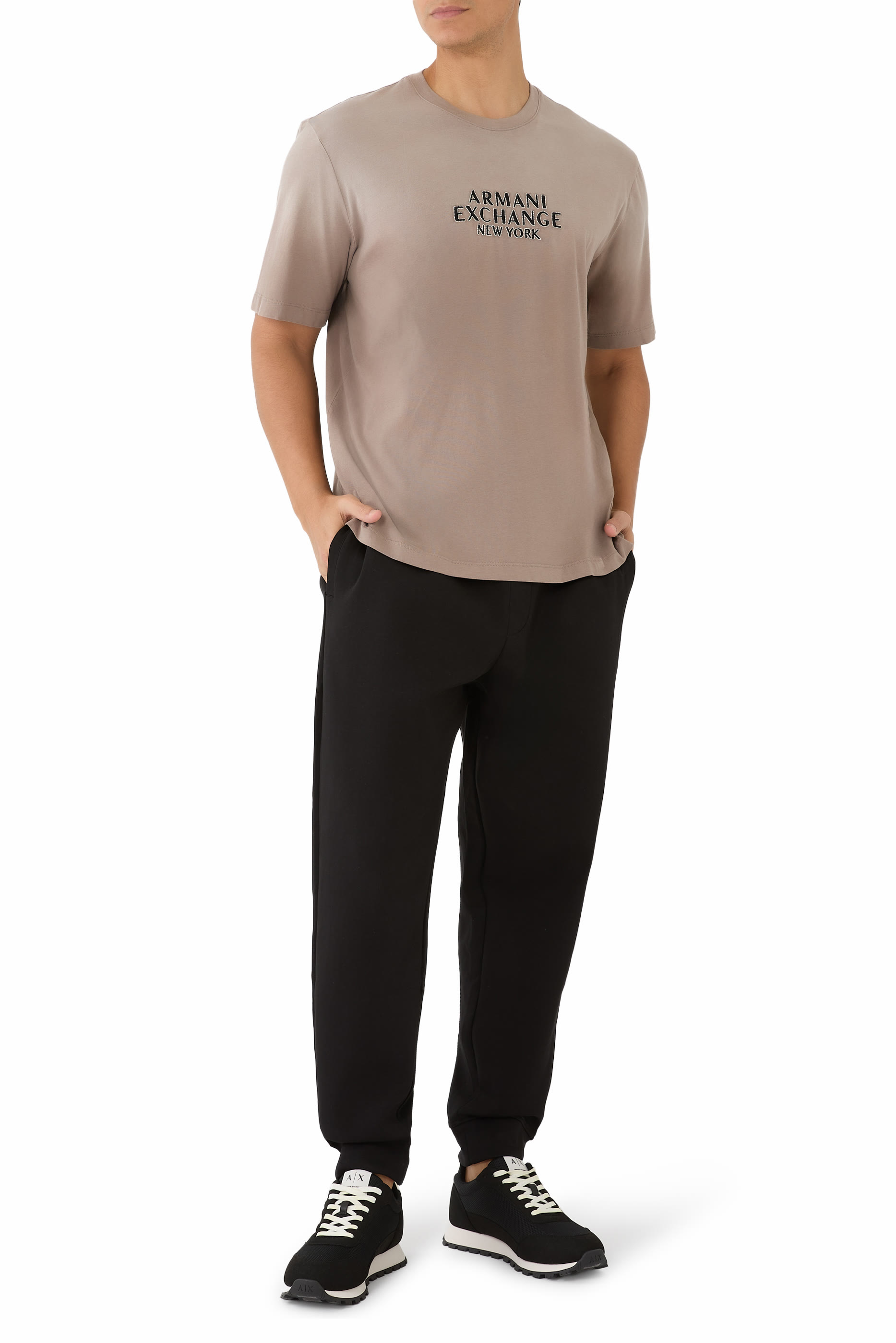 تيشيرت بشعار حرفي الماركة