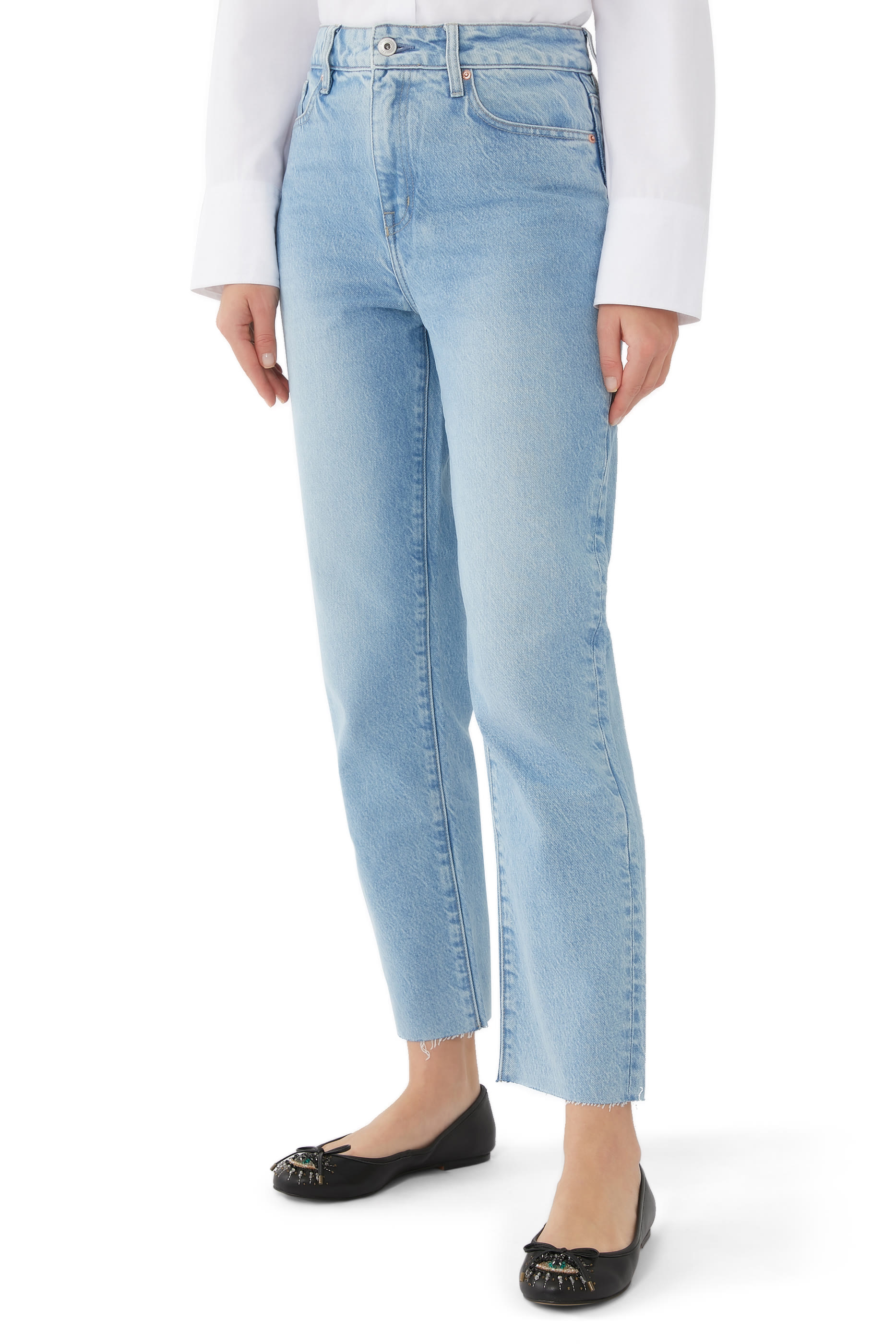 حذاء بالرينا مزين بعين حسود