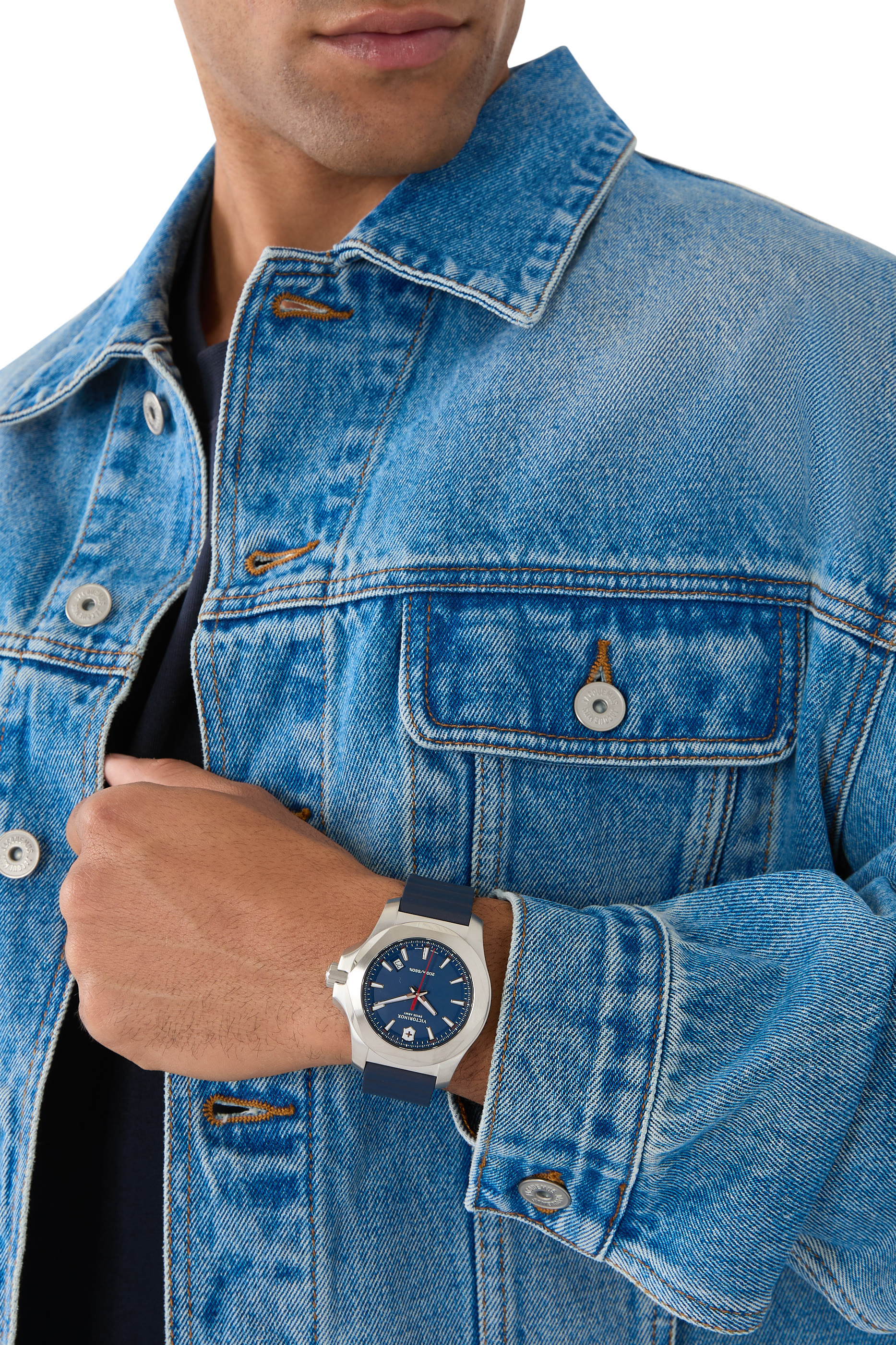 ساعة اي ان او اكس، ستانلس ستيل