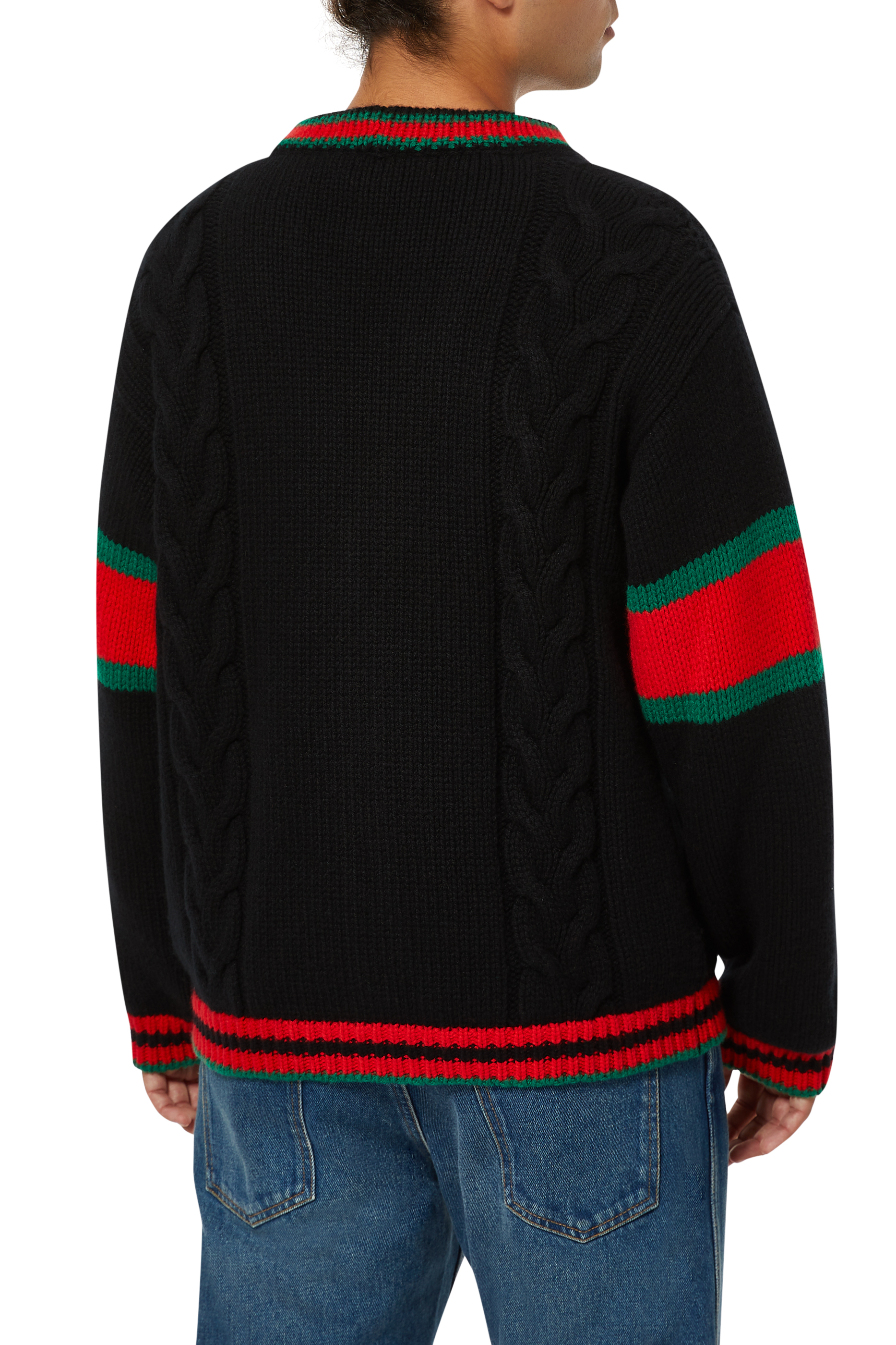 كارديغان بغرزة الضفيرة وقصة فضفاضة