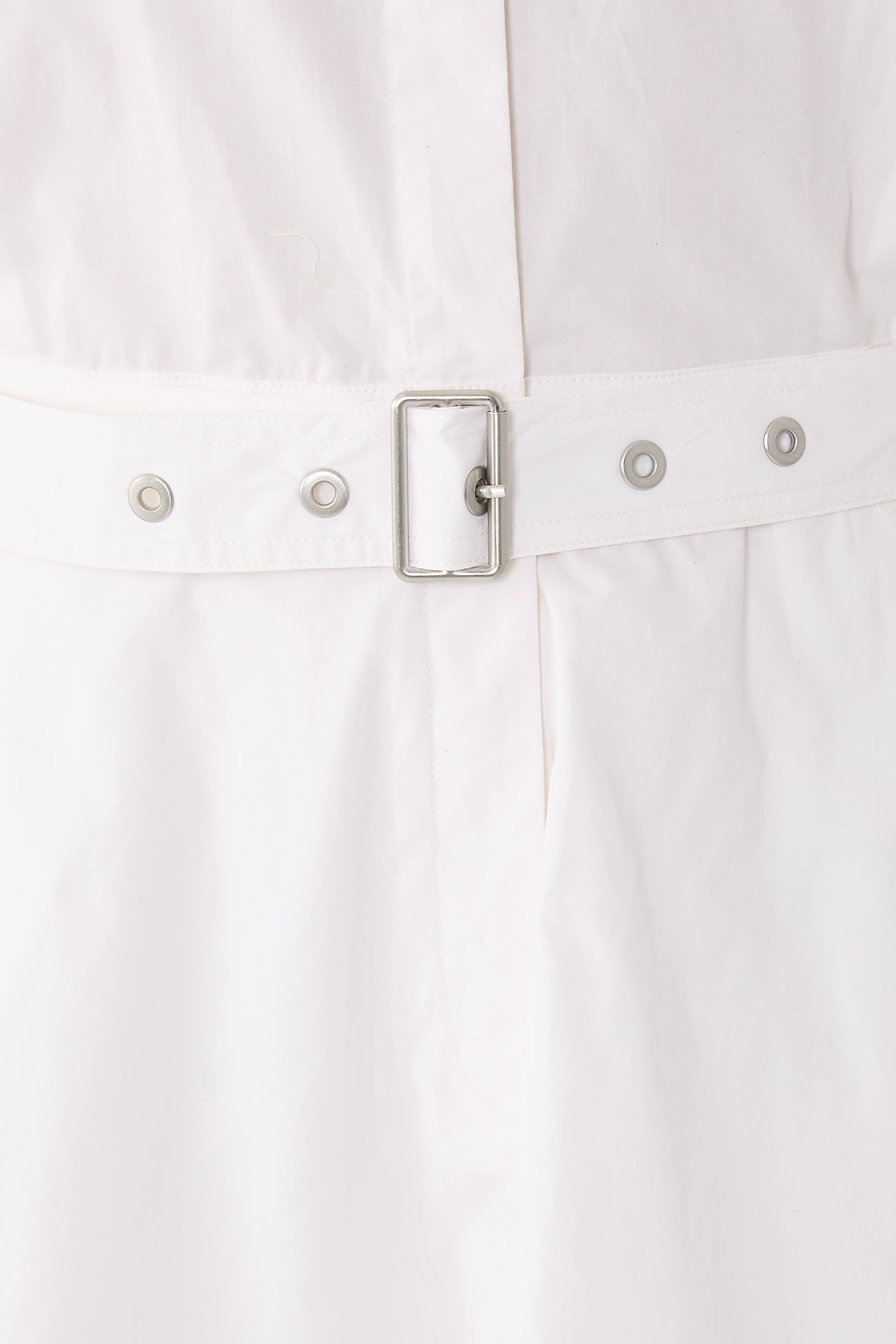 قميص بحزام وظهر مكشوف بكشكش