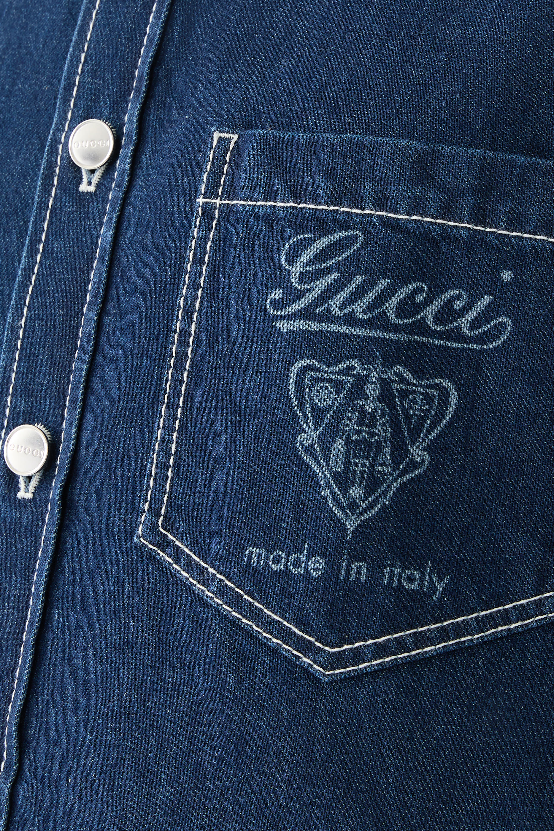 قميص دنيم مزين بالليزر