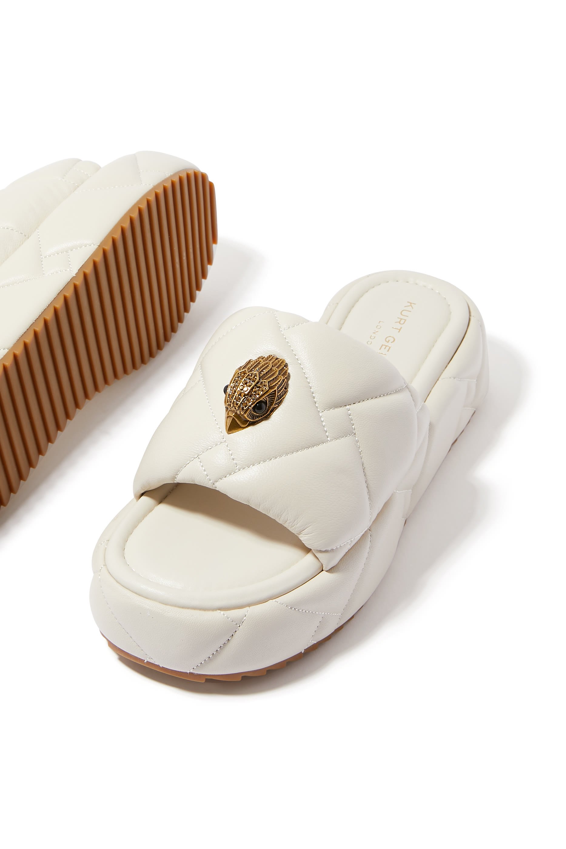 صندل كنسينغتون منفوخ بنعل سميك