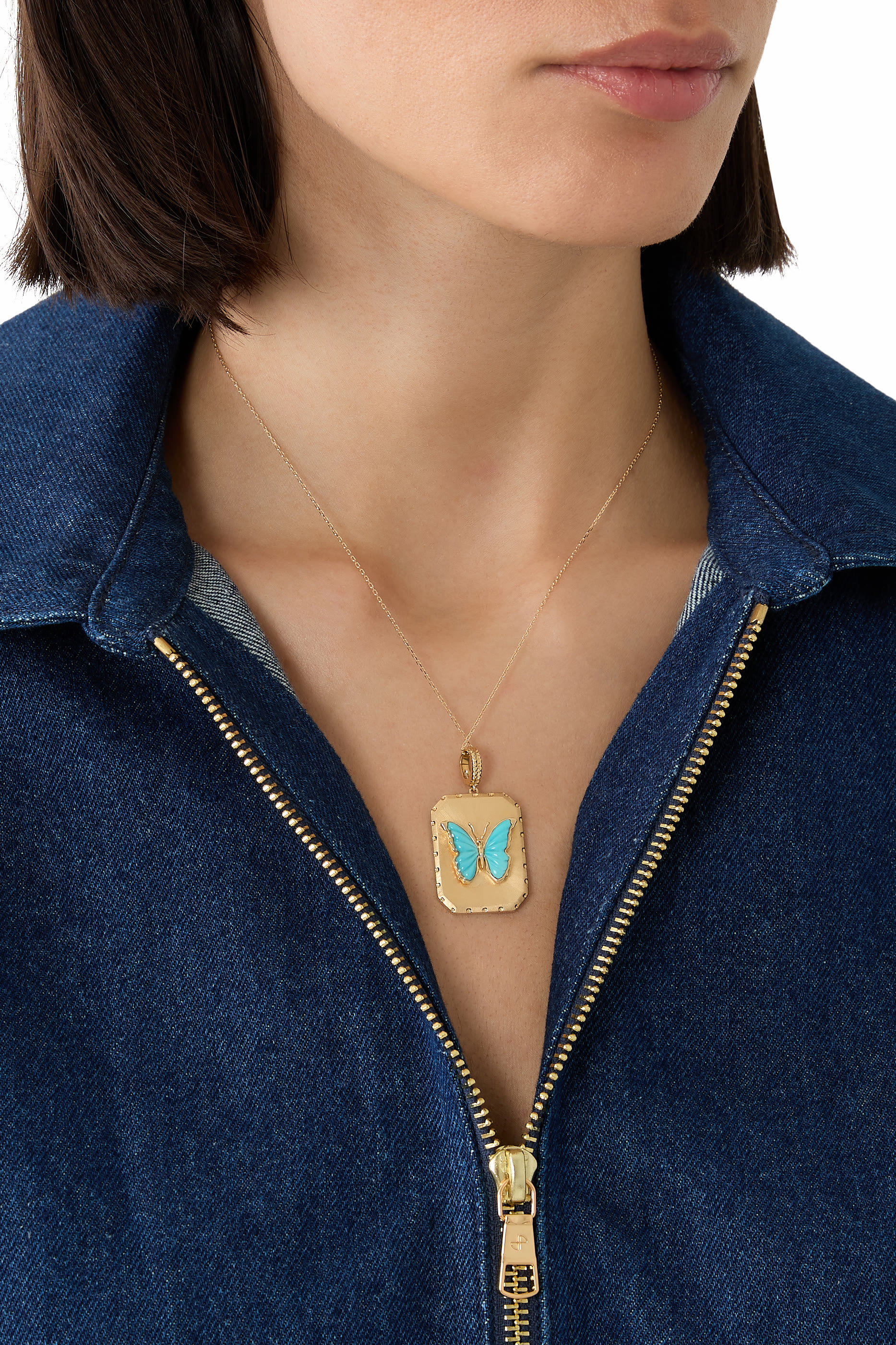 حلية بتصميم فراشة لامعة مرصعة بالفيروز، ذهب أصفر عيار 